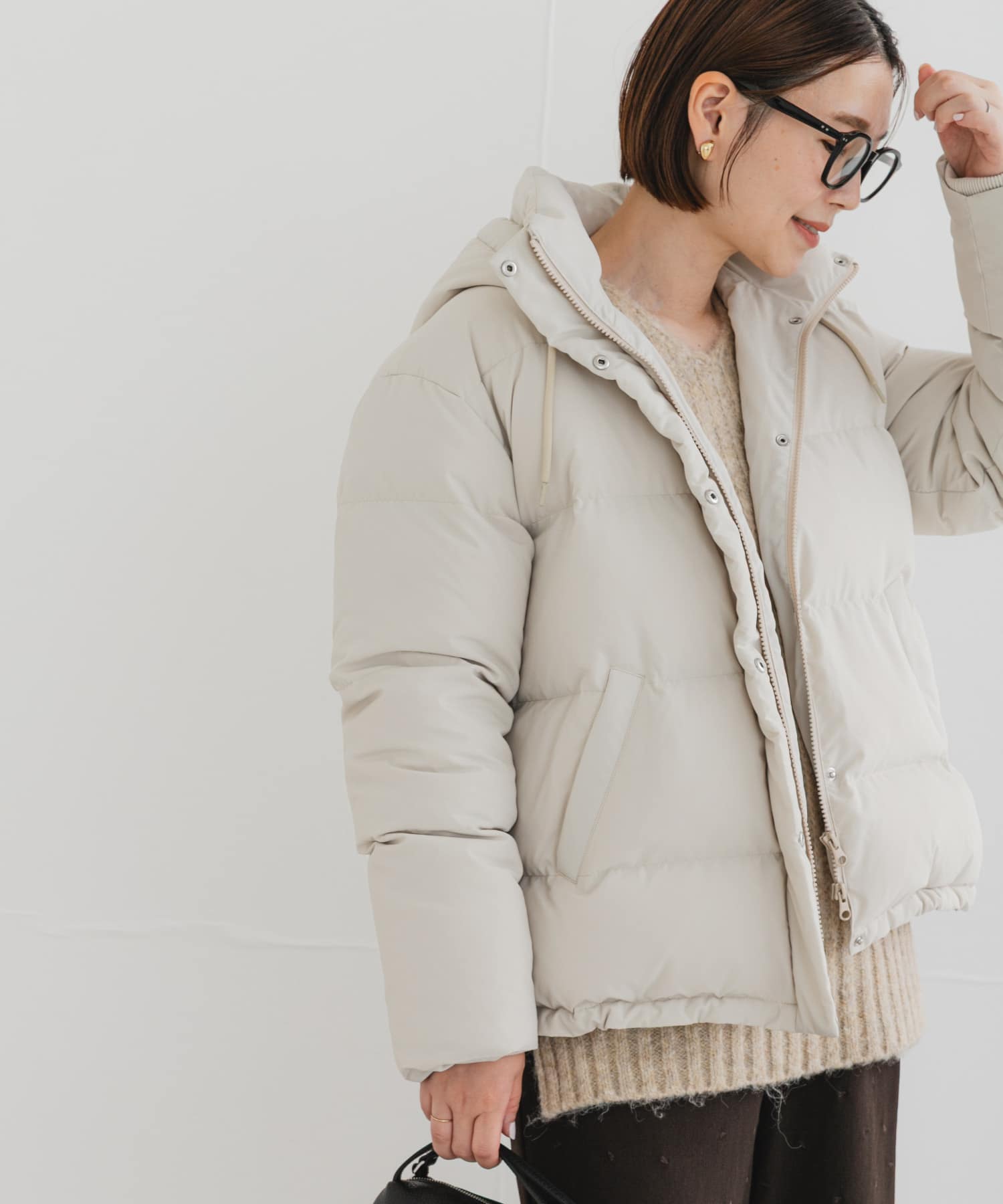 OFF WHITE