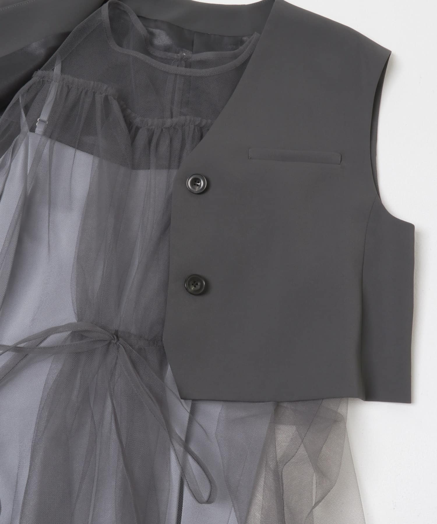GRAY
