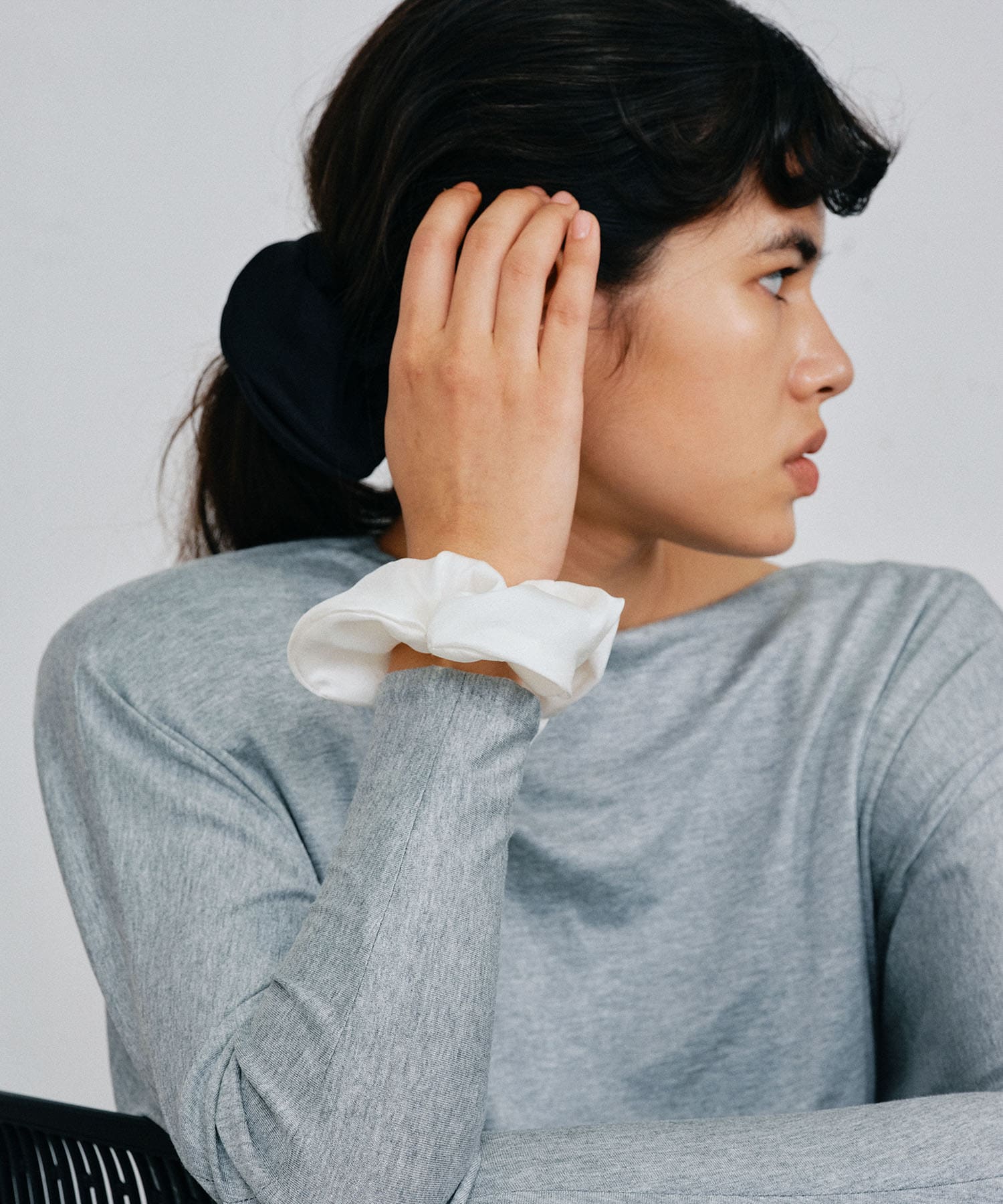 heyep　Silk Heart Scrunchie Medium WHITE -