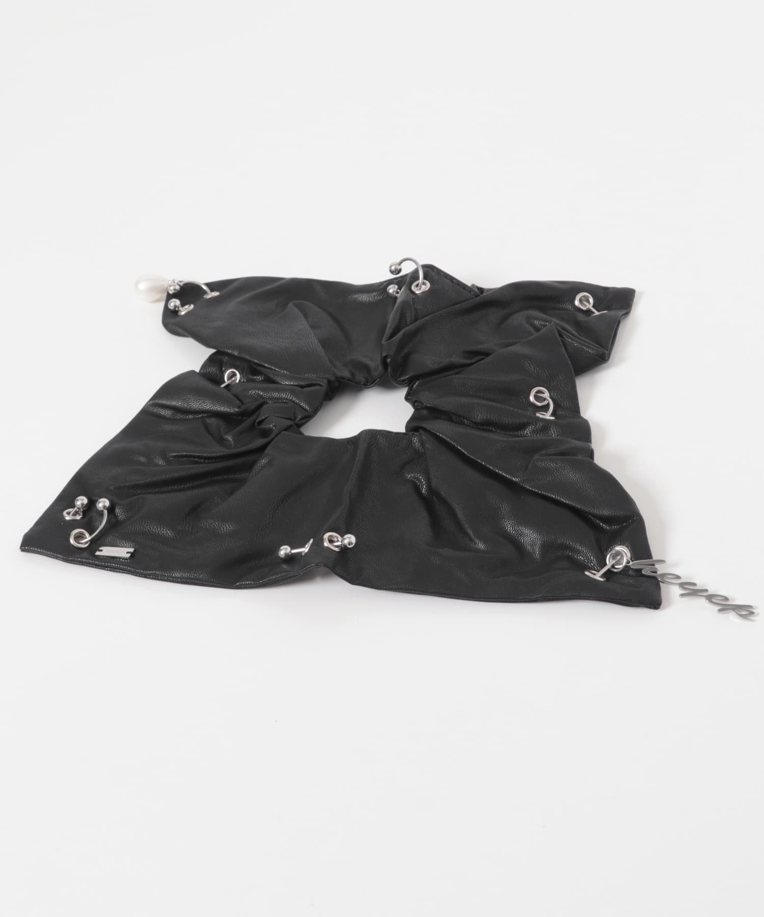 heyep　F Leather Piercing Scrunchie BLACK -