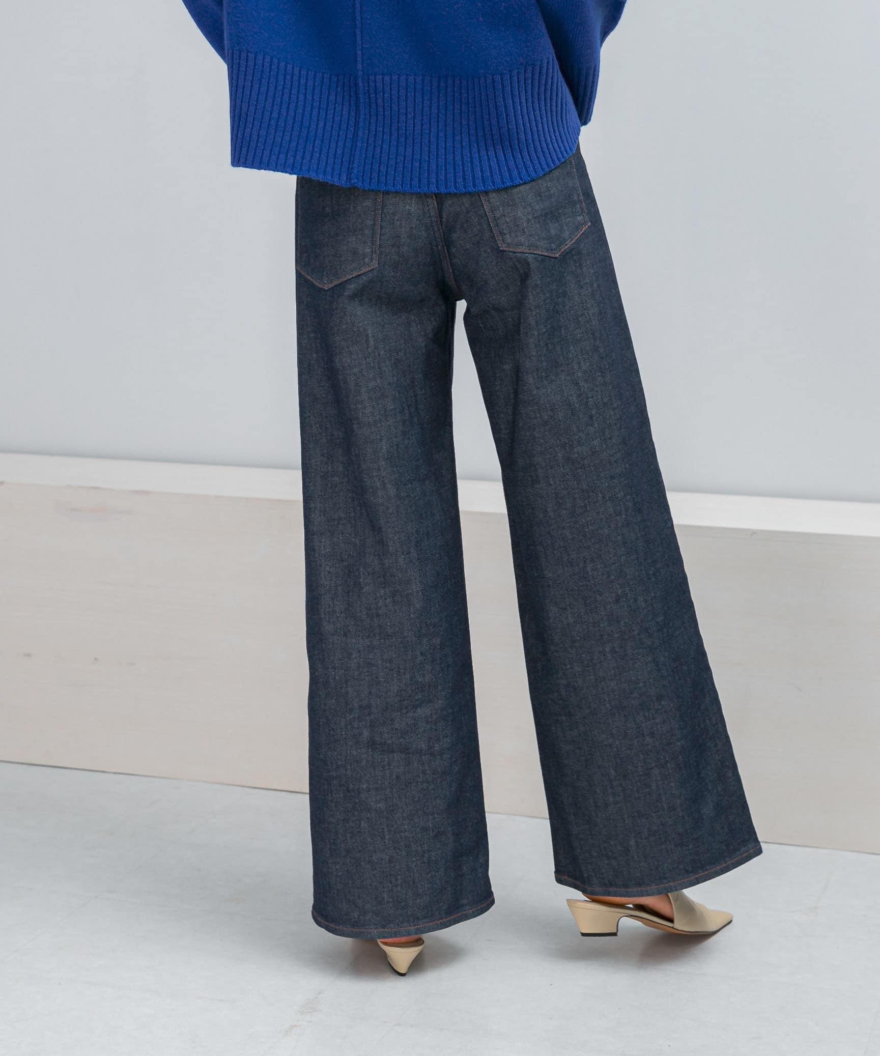 身長：168cm サイズ：23