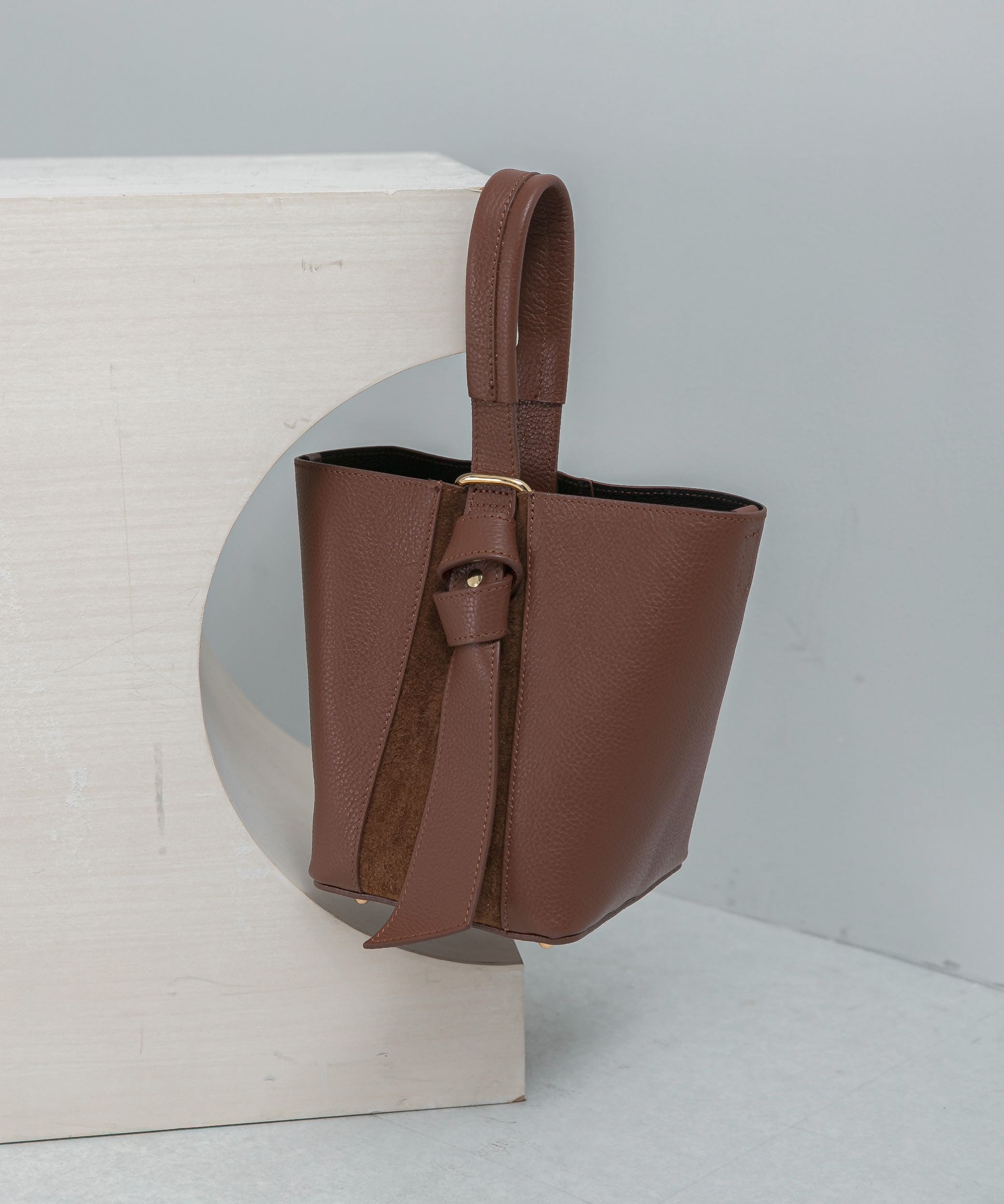 AULENTTI　BAG