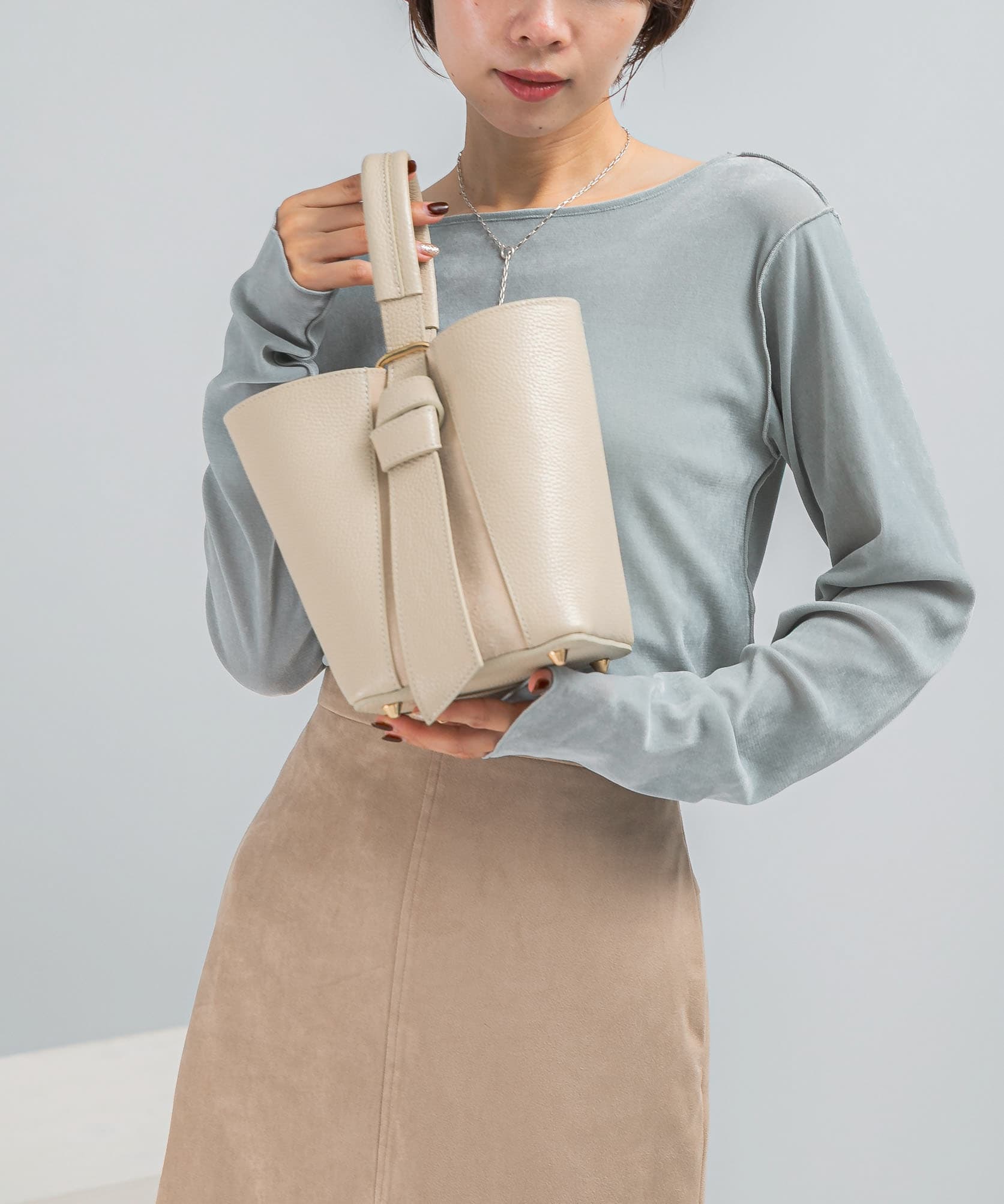 AULENTTI　BAG BEIGE -