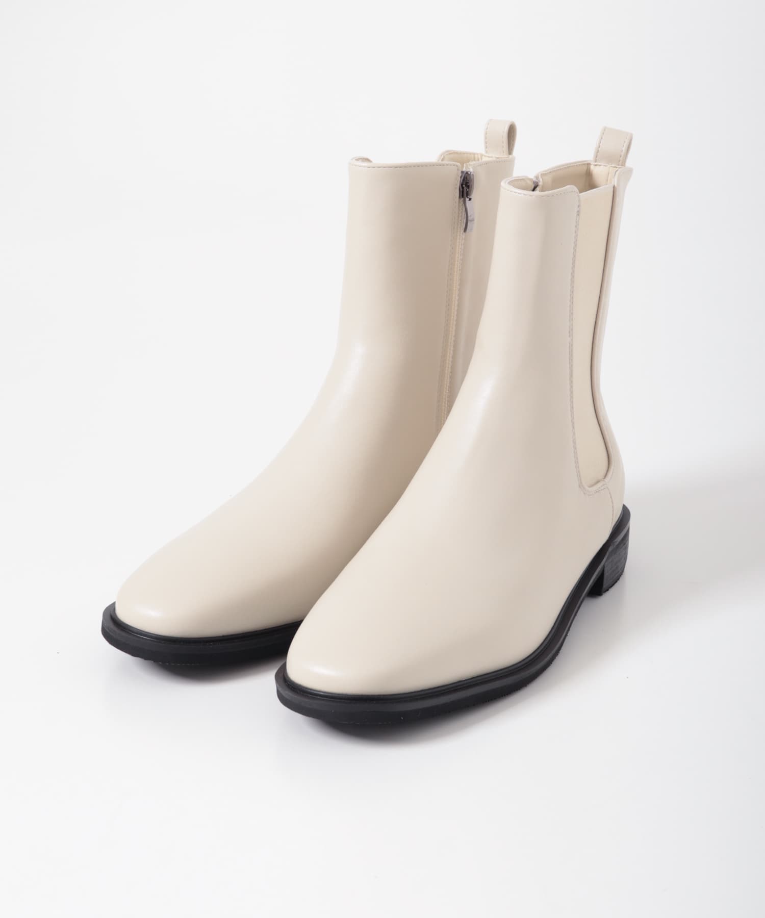 KOMOREBI MUSEUM　ブーツ