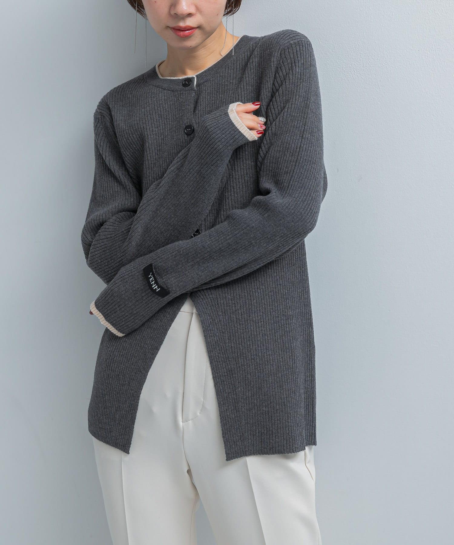 YENN WOOL RIB CREW CARDIGAN(Free CHARCOAL): トップス｜URBAN