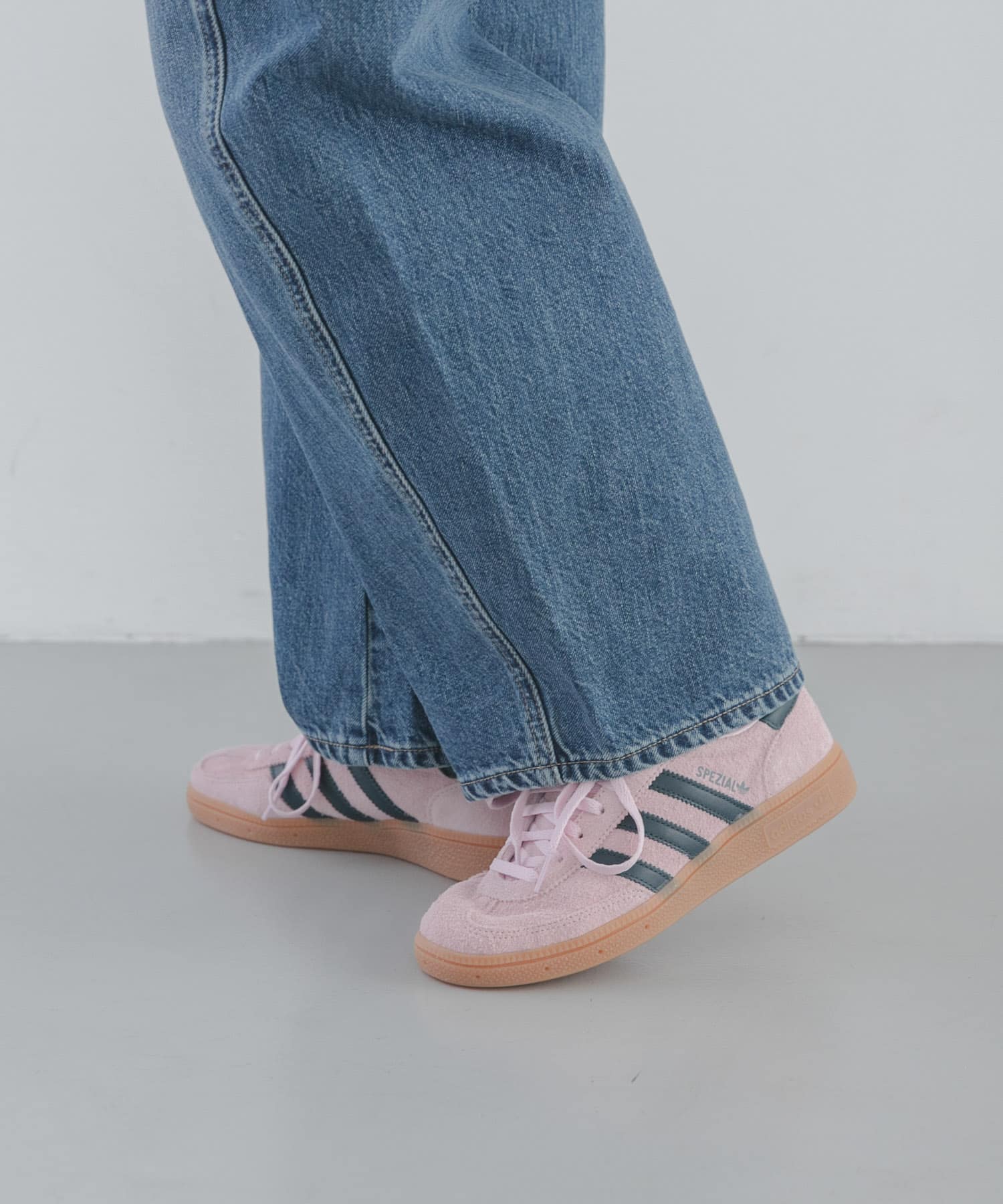 adidas HANDBALL SPEZIAL W(23 クリアピンク): シューズ｜URBAN