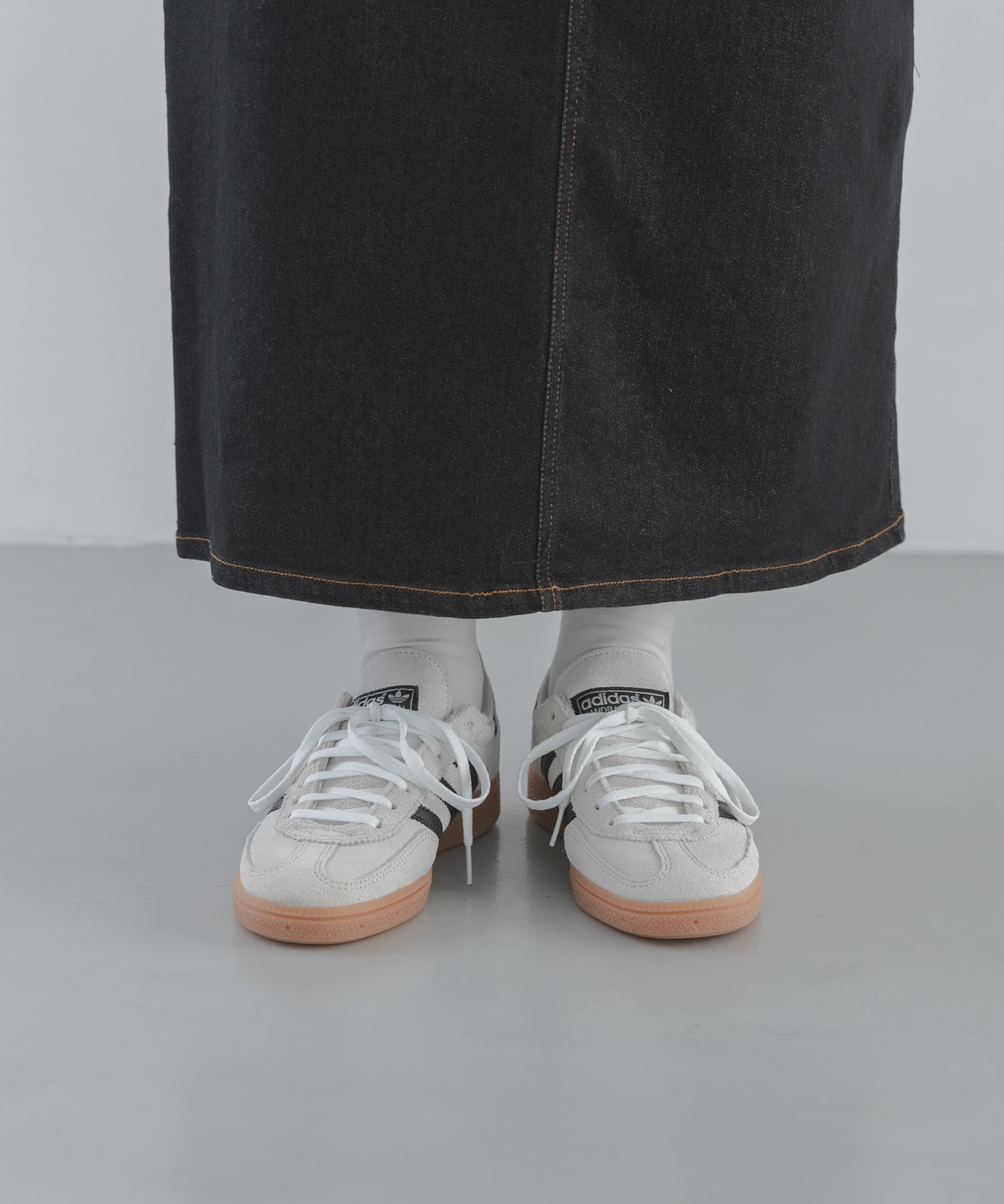 adidas　HANDBALL SPEZIAL W アルミナ 23