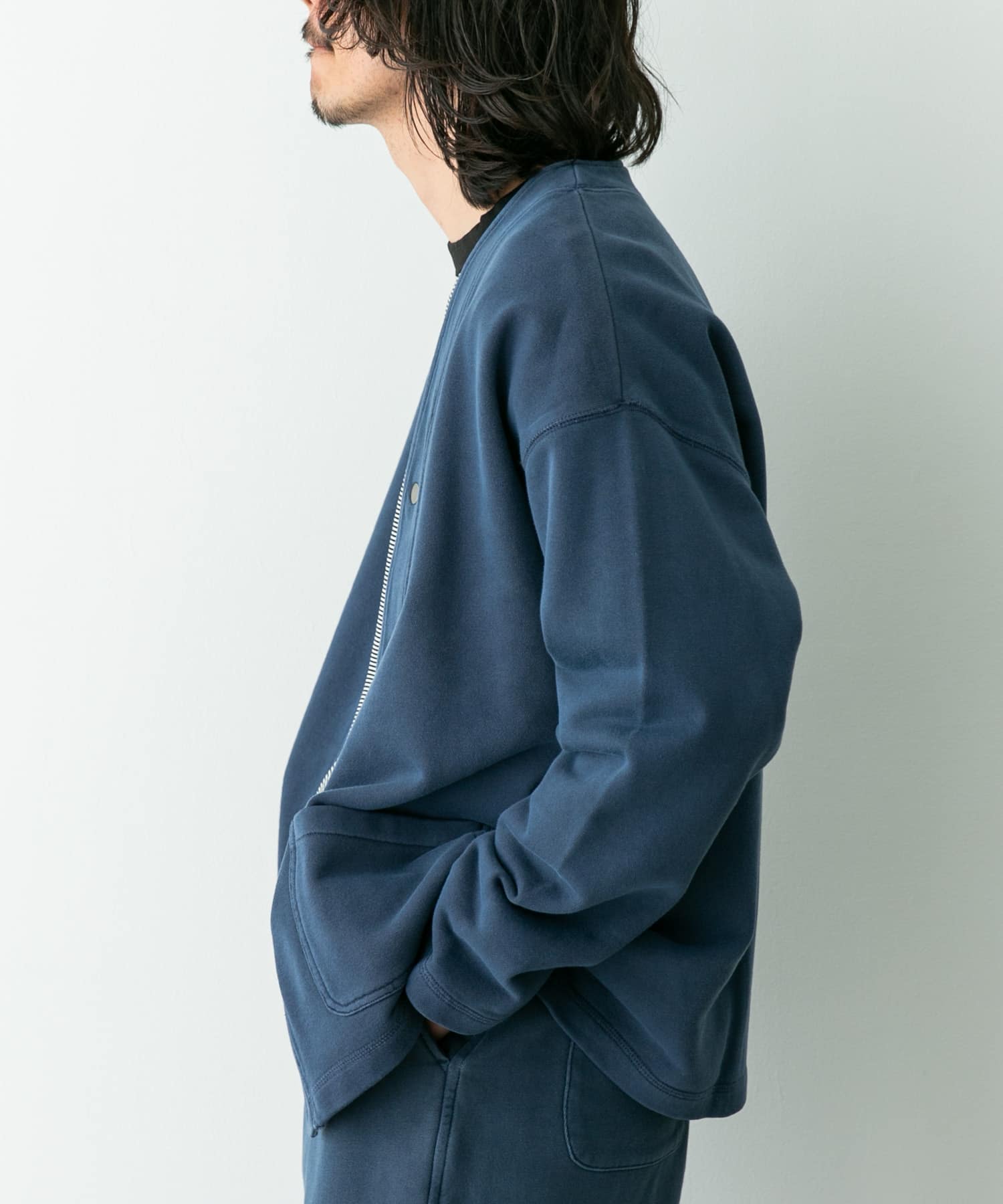 身長：180cm 体重：60kg サイズ：L