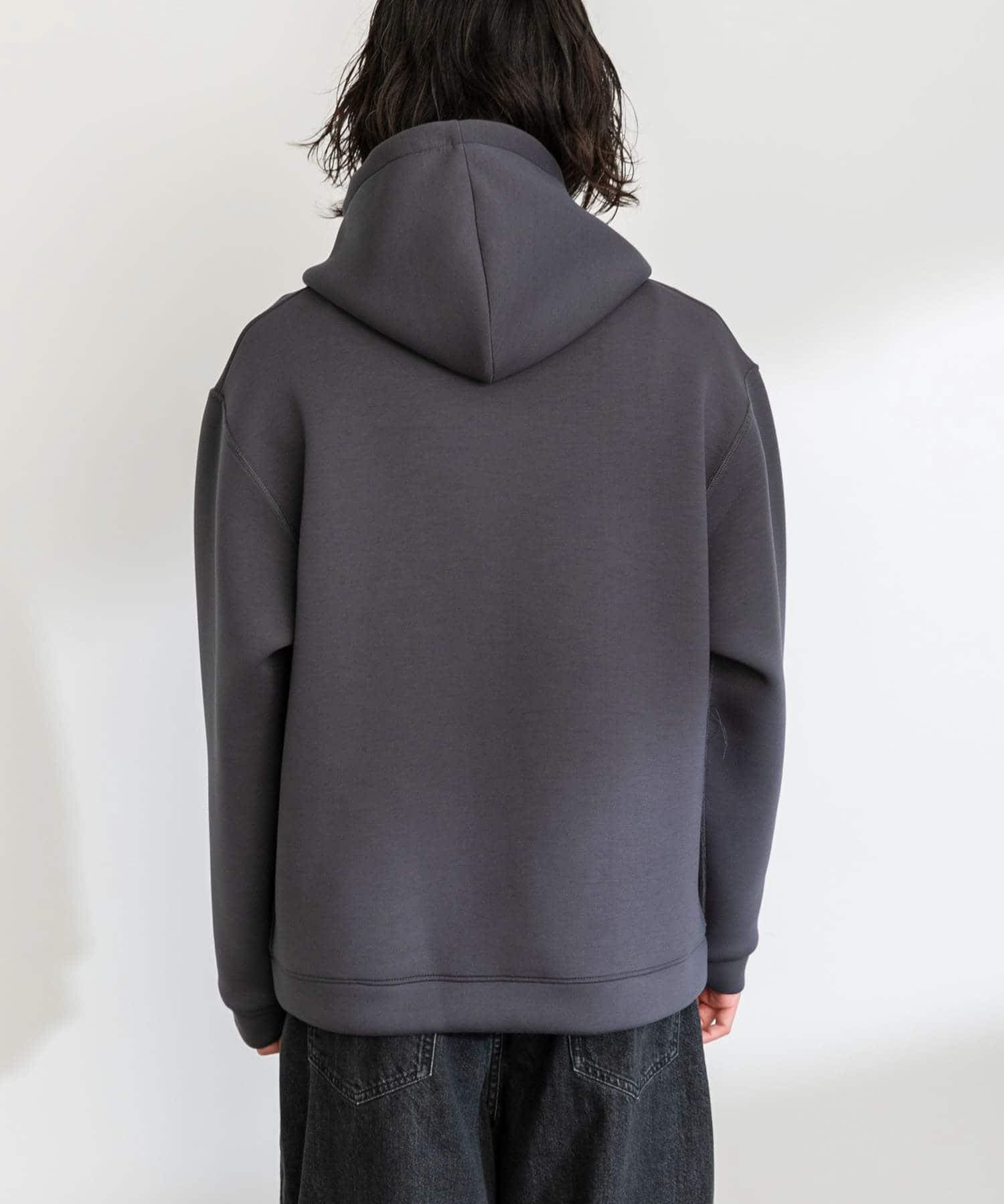 身長：180cm 体重：60kg サイズ：L