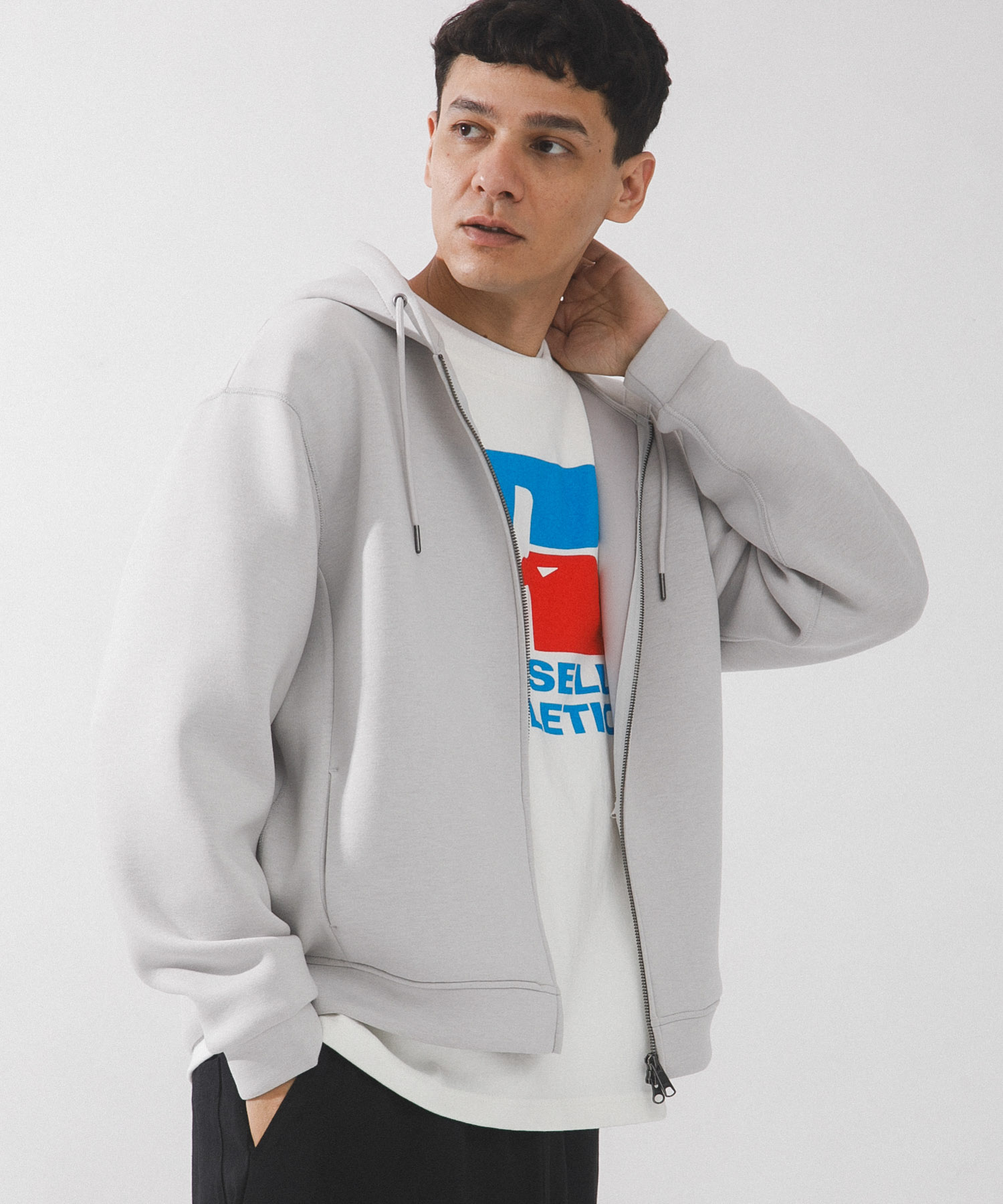 ダンボールニットジップアップフーディー