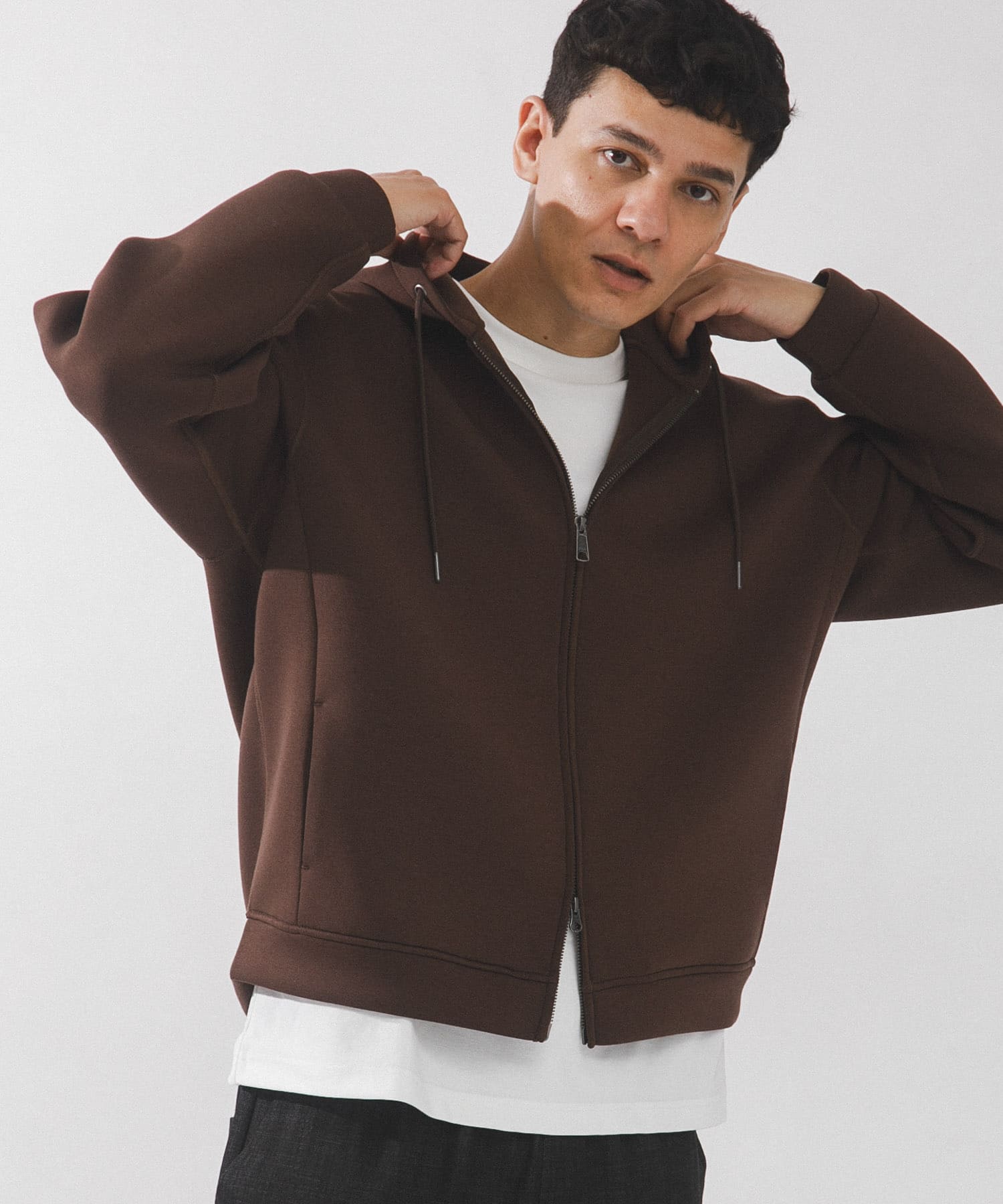 ダンボールニットジップアップフーディー