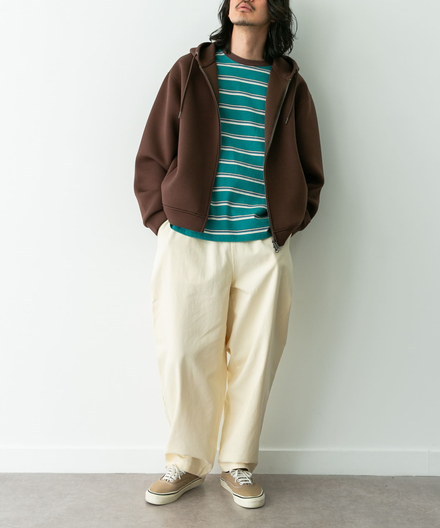 身長：180cm 体重：60kg サイズ：L