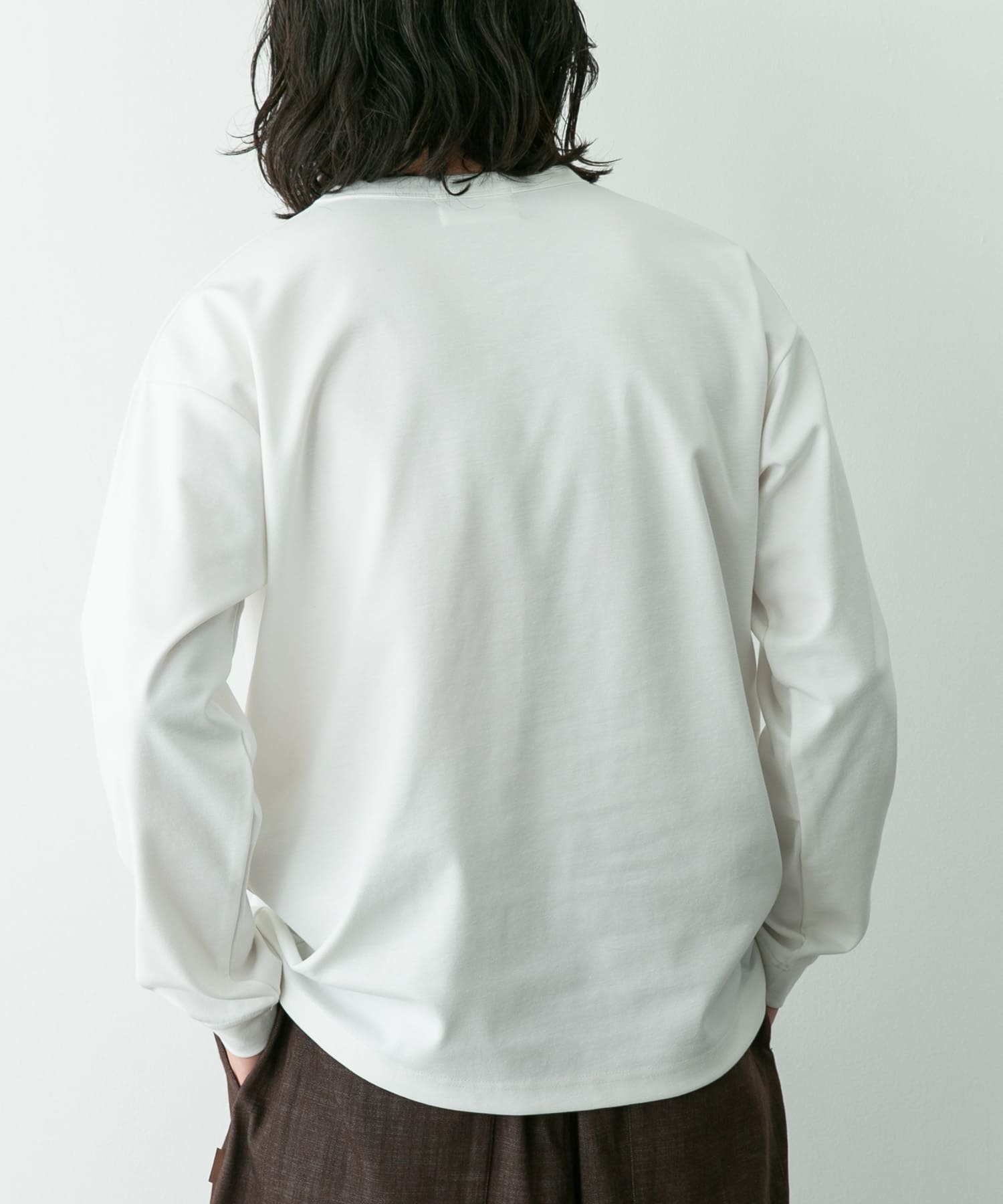 TAAKK ポリロングスリーブシャツ ポンチポケット付ロングスリーブTシャツ(M ホワイト): トップス｜URBAN
