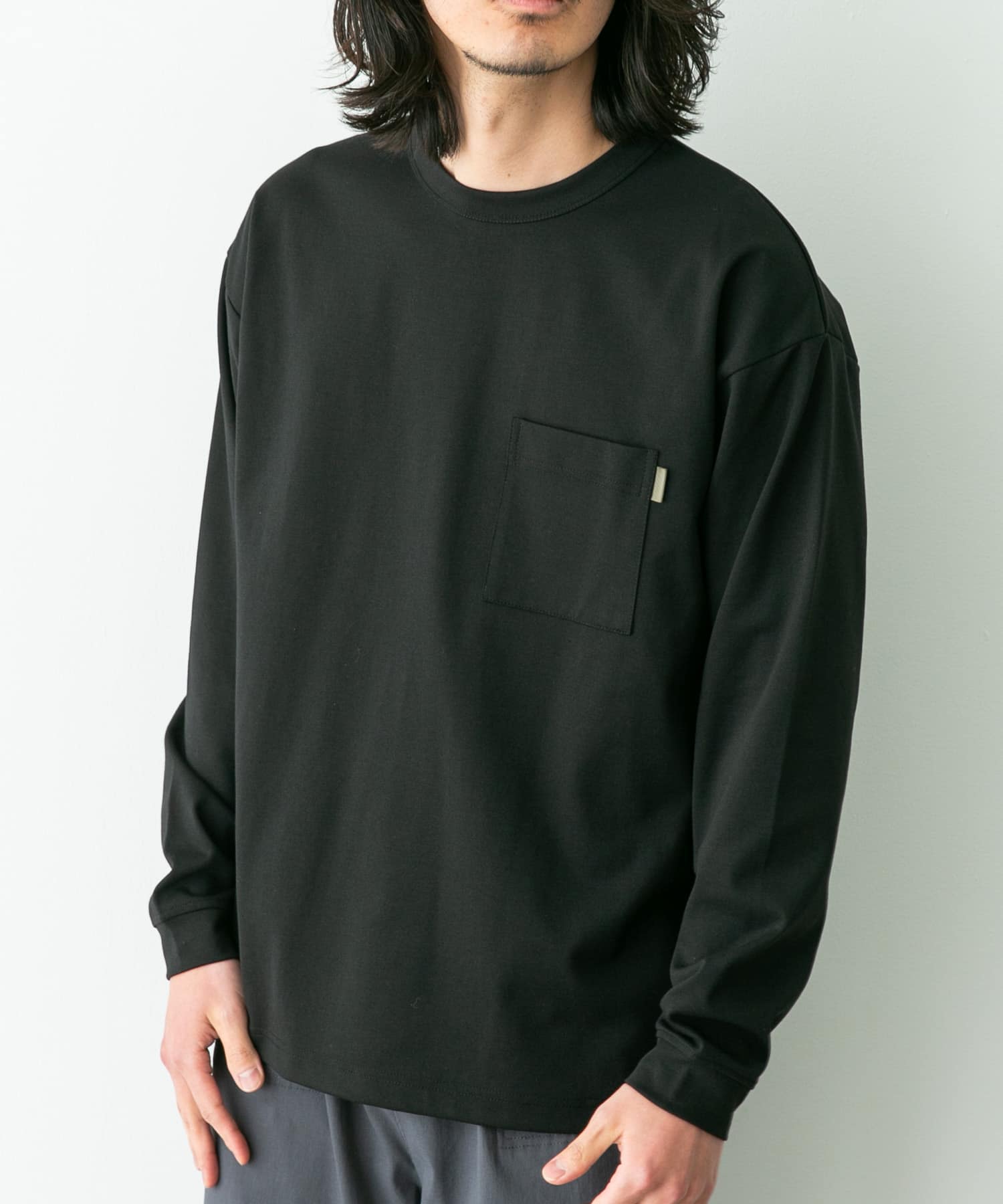 身長：180cm 体重：60kg サイズ：L