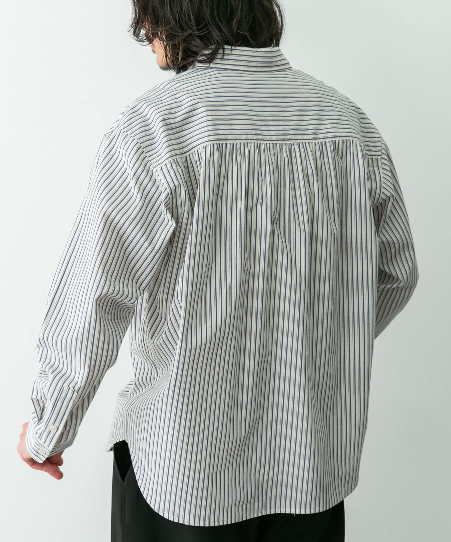 身長：180cm 体重：60kg サイズ：L