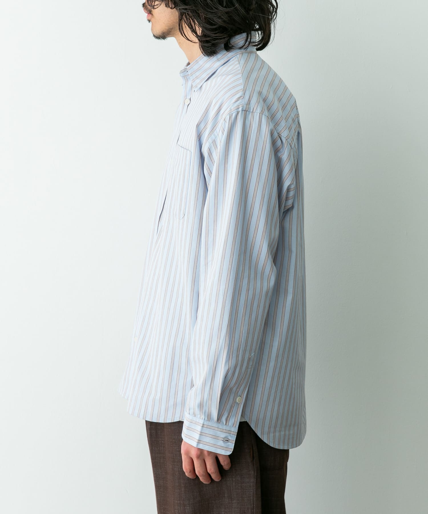 身長：180cm 体重：60kg サイズ：L