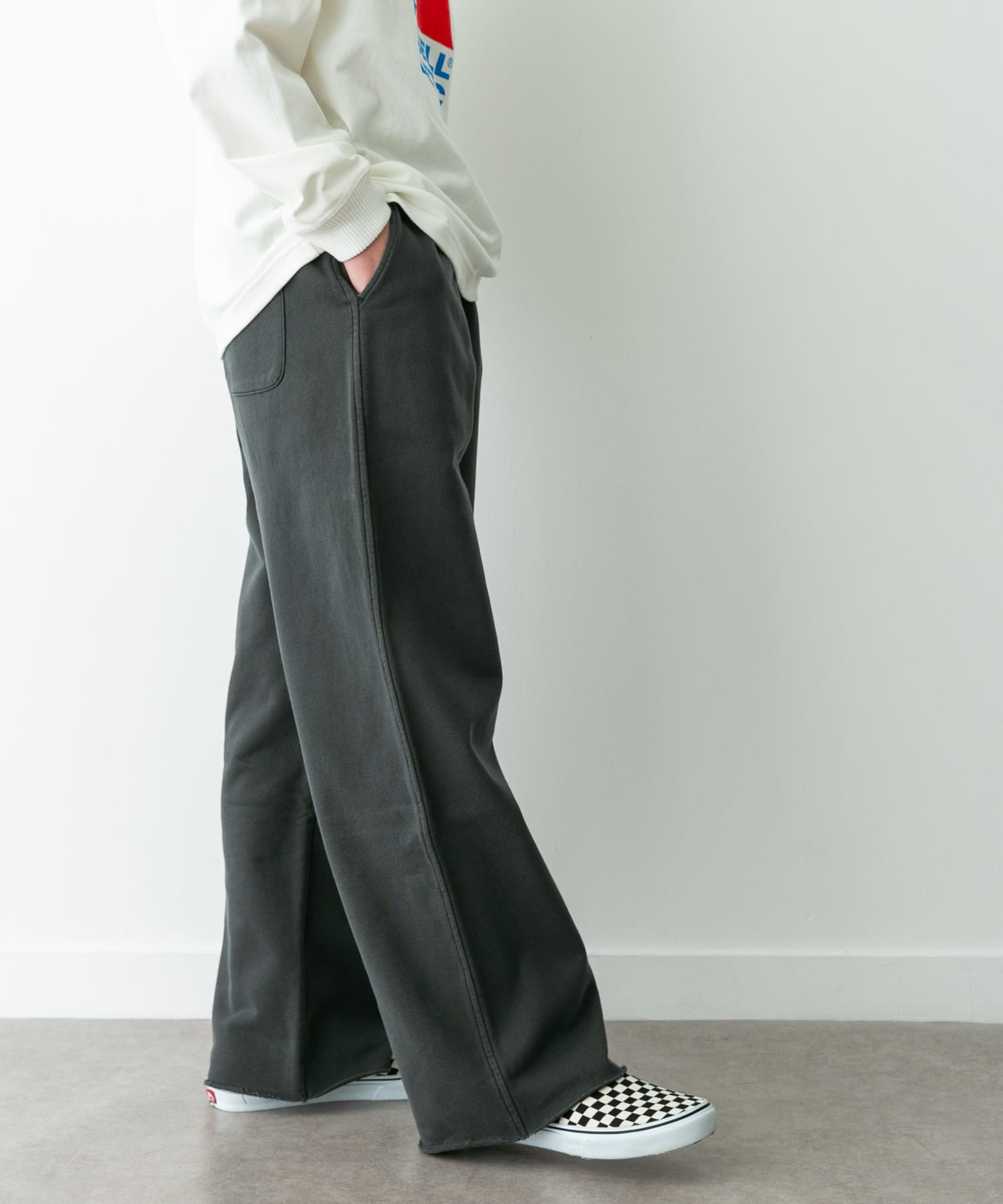 身長：180cm 体重：60kg サイズ：L