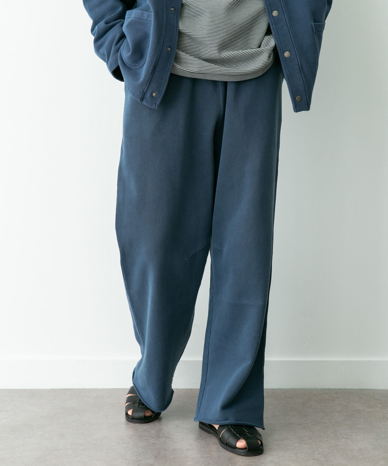 身長：180cm 体重：60kg サイズ：L