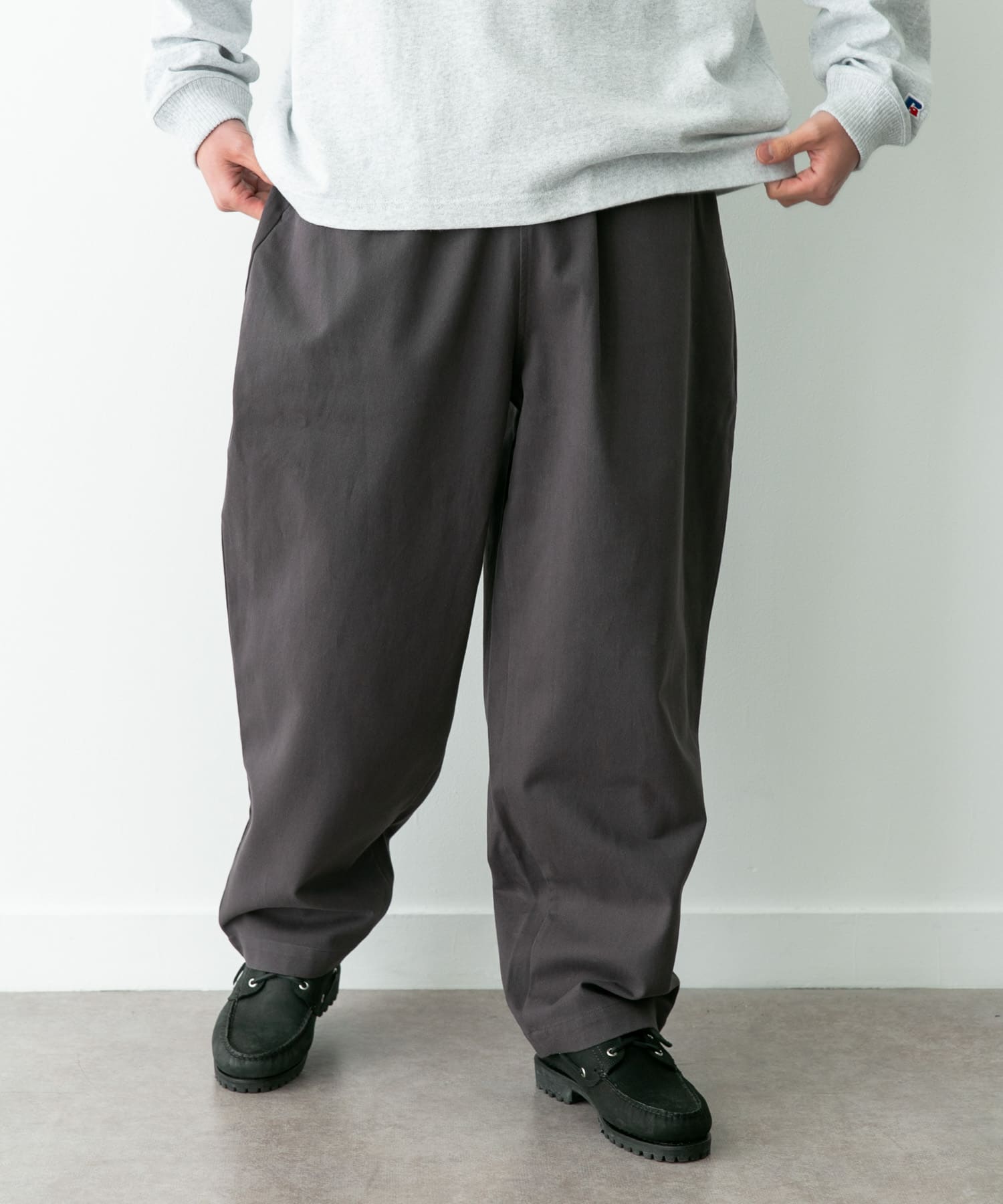 身長：180cm 体重 : 60kg サイズ：L