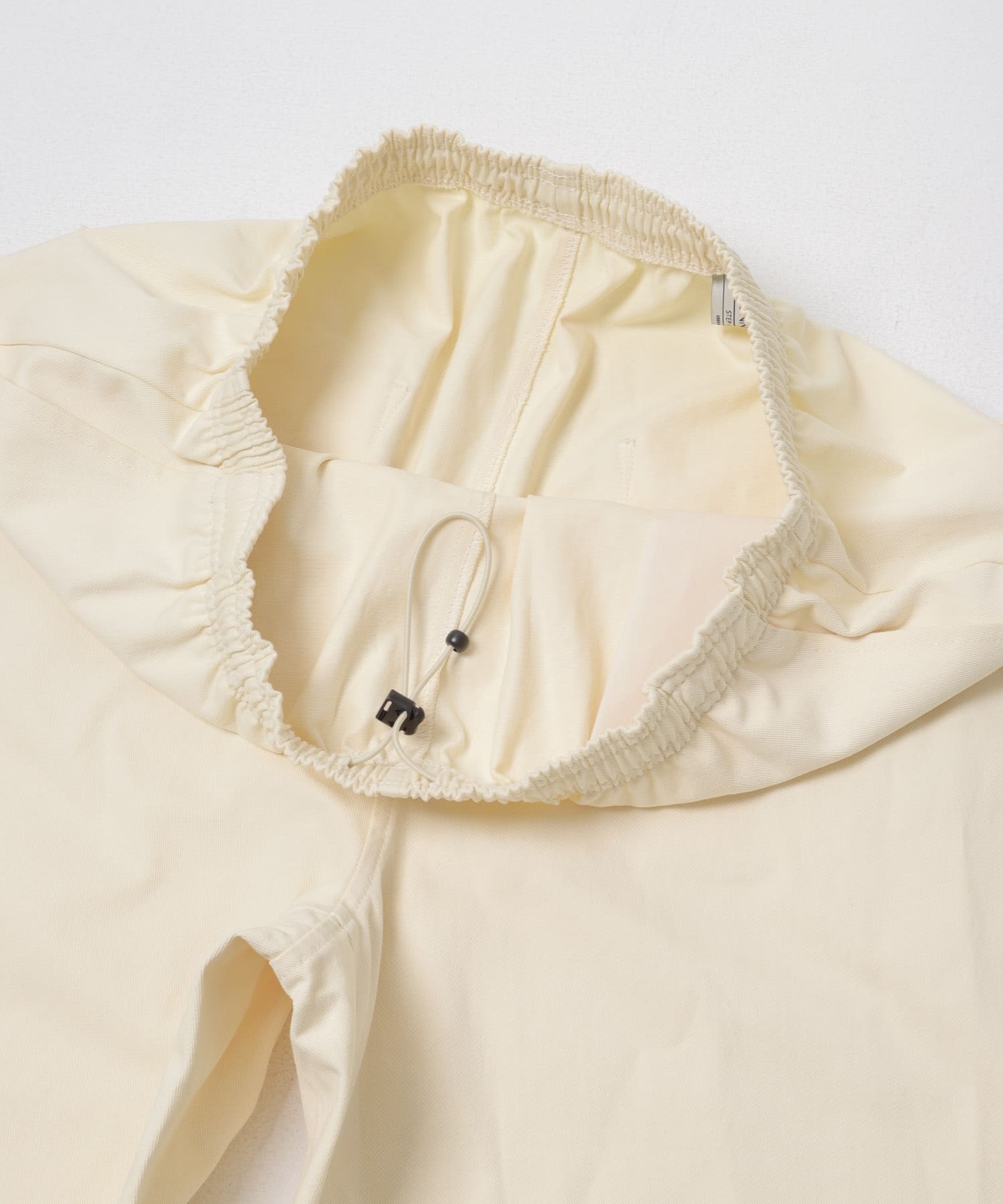 ベーシックワイドイージーチノパンツ オフ S