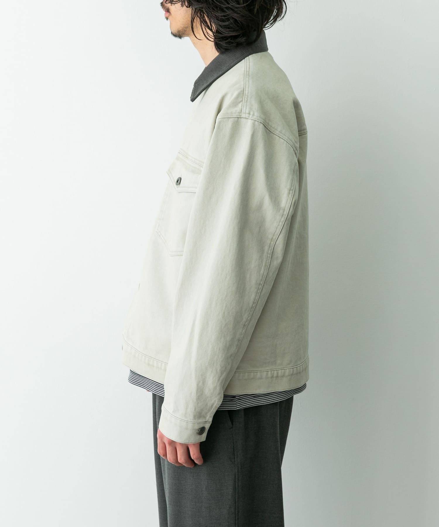 身長：180cm 体重：60kg サイズ：L