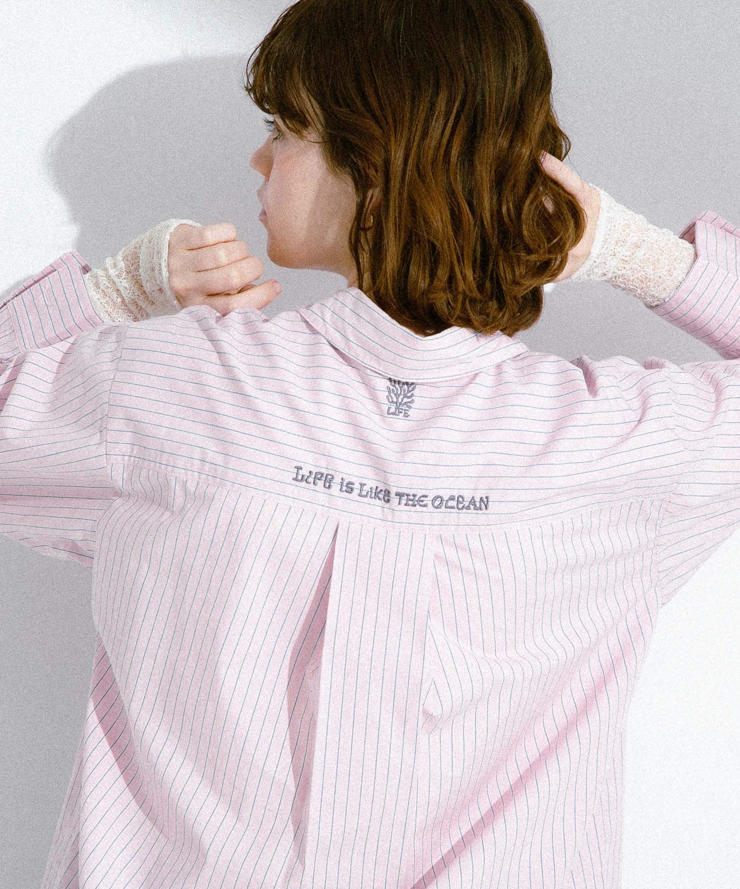 TOYAMEGコラボエンブロイダリーシャツ