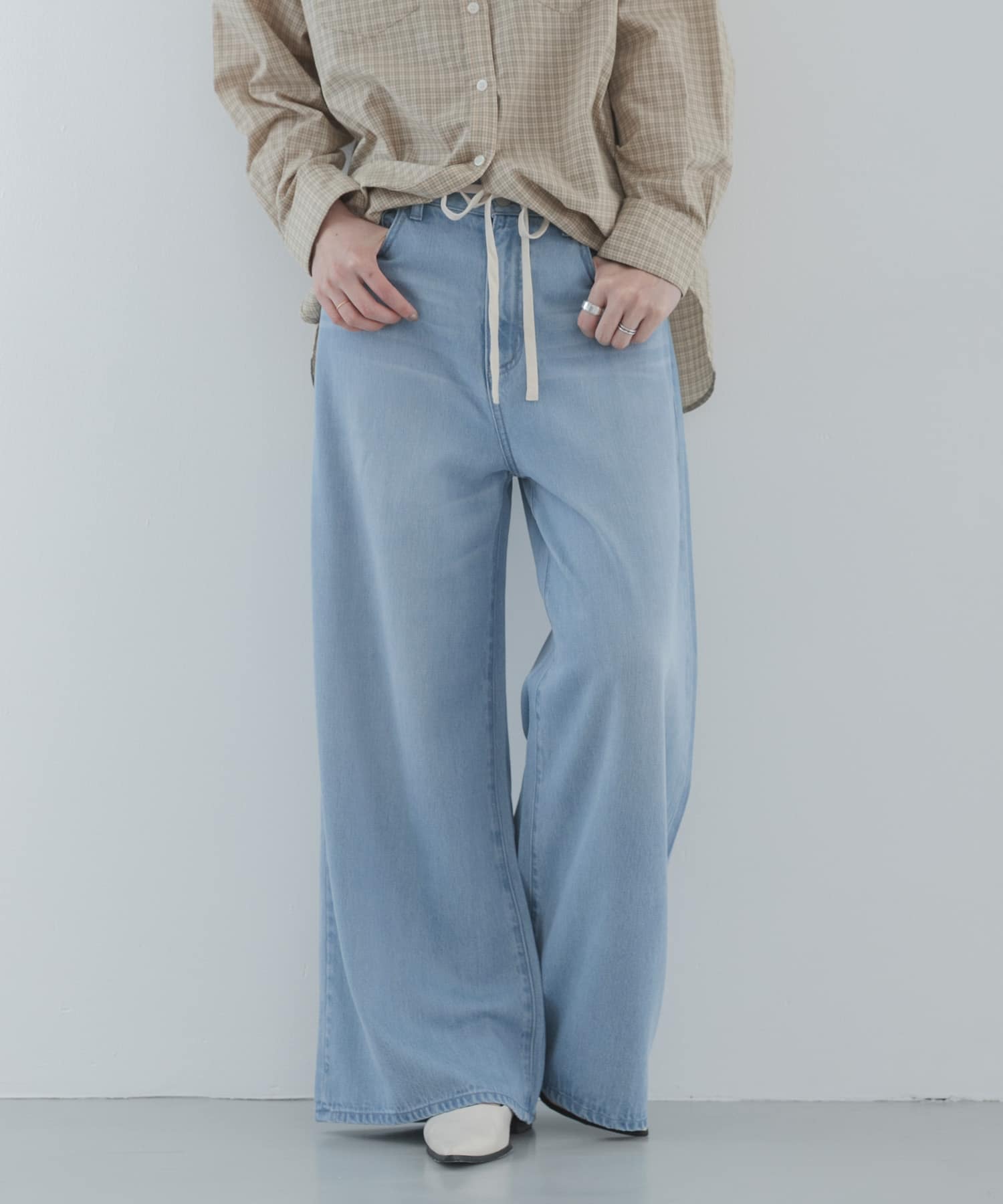 ライトインディゴ