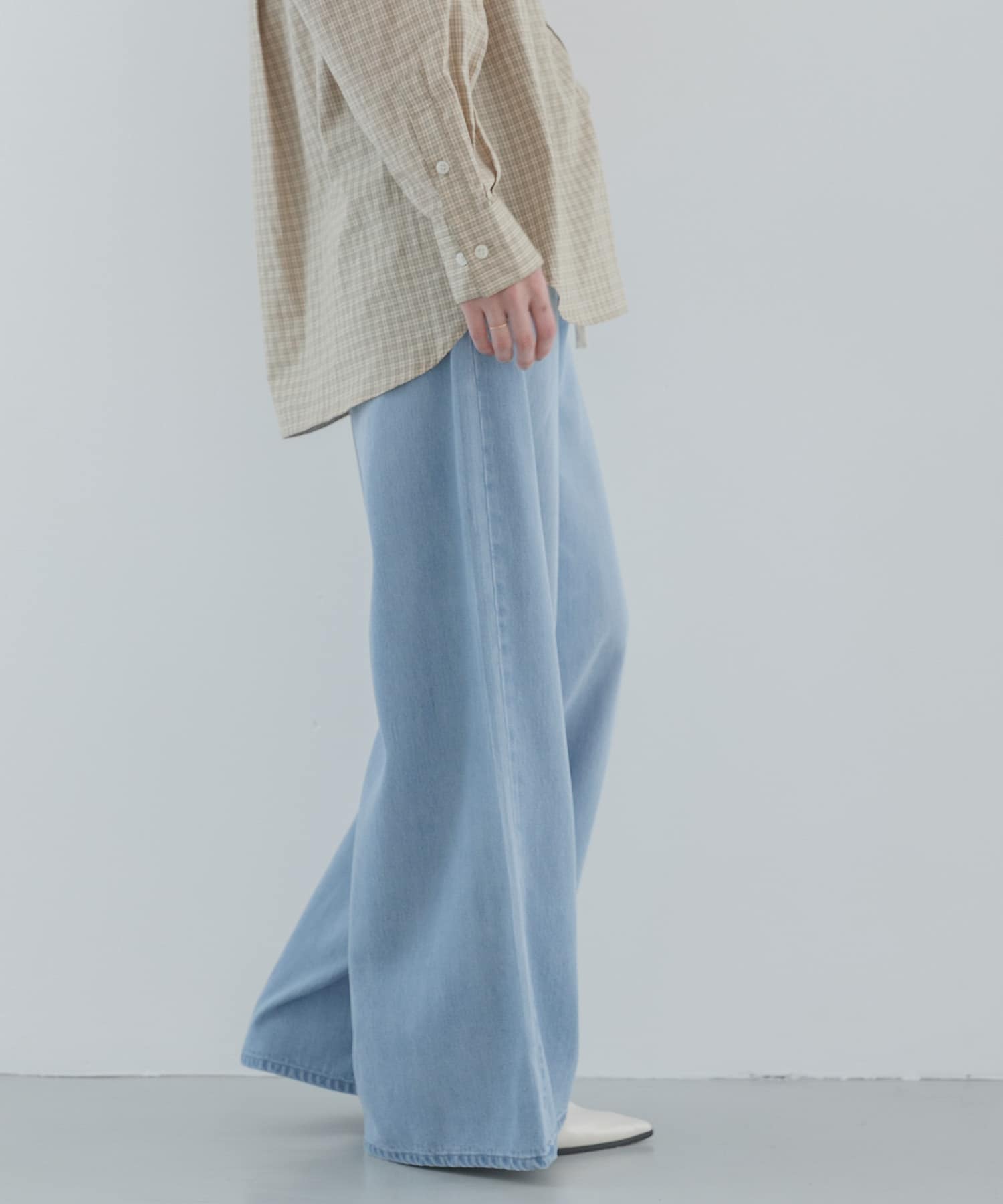 ライトインディゴ