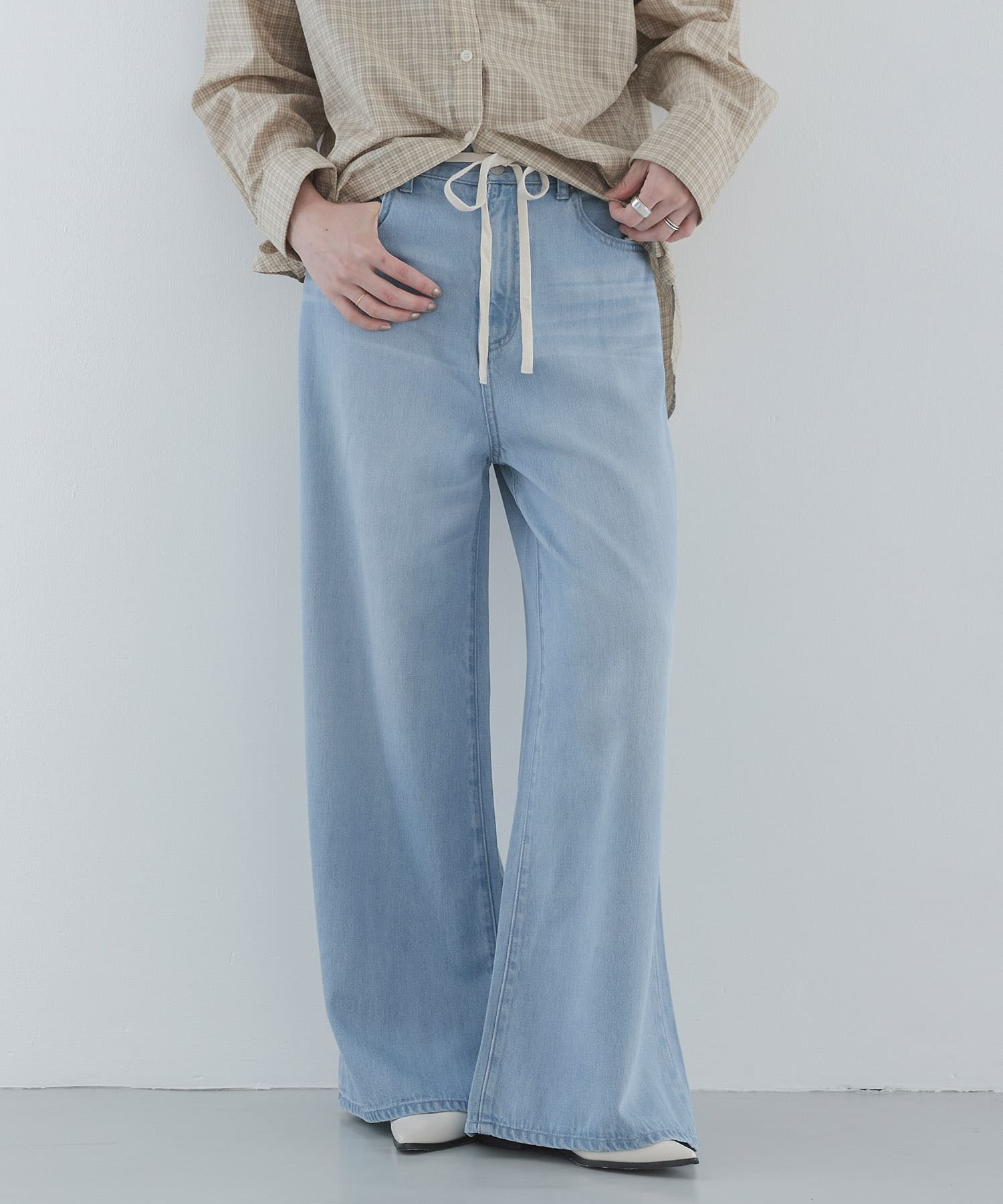 ライトインディゴ