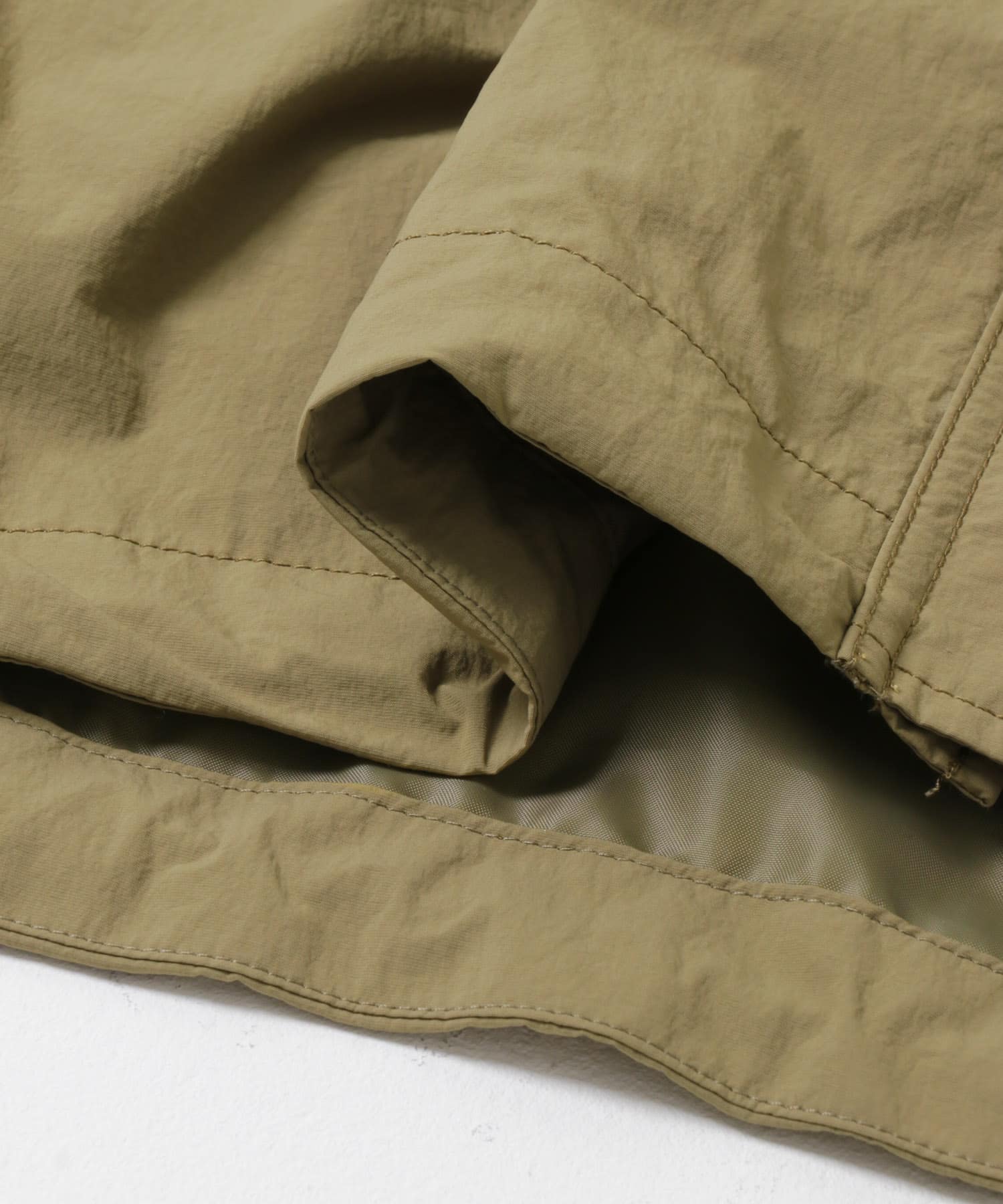 撥水スタンドカラーナイロンブルゾン カーキベージュ Free