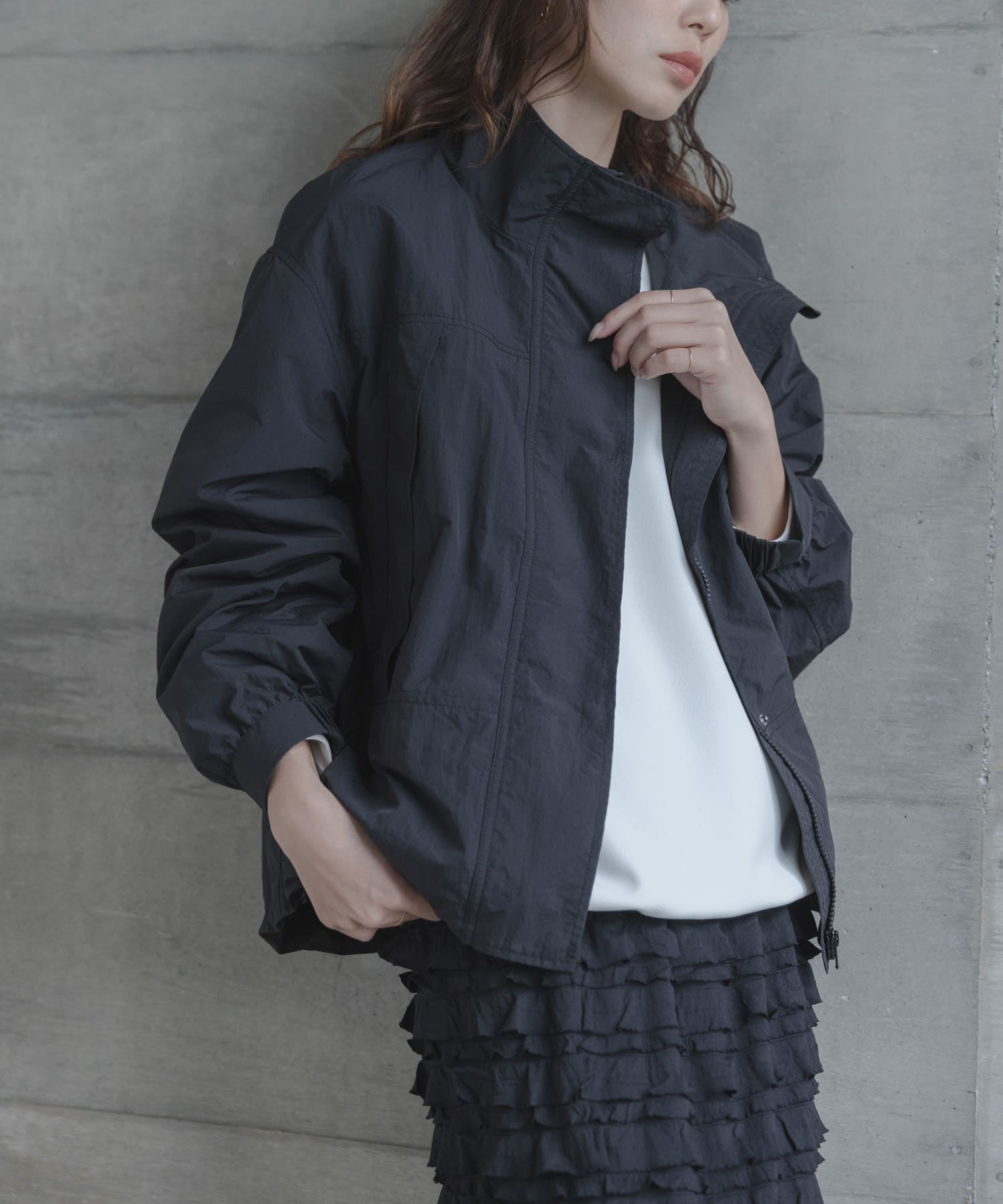 撥水スタンドカラーナイロンブルゾン