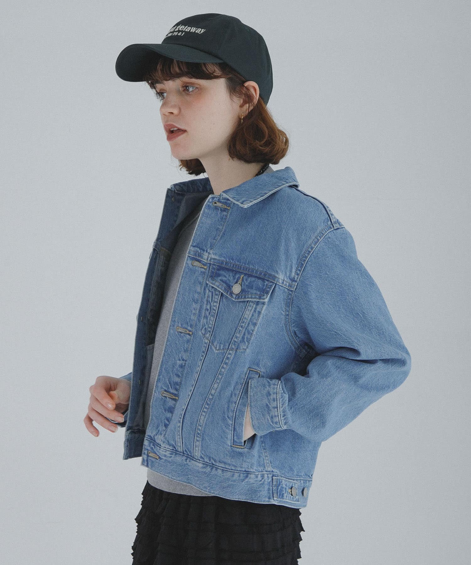 ライトインディゴ