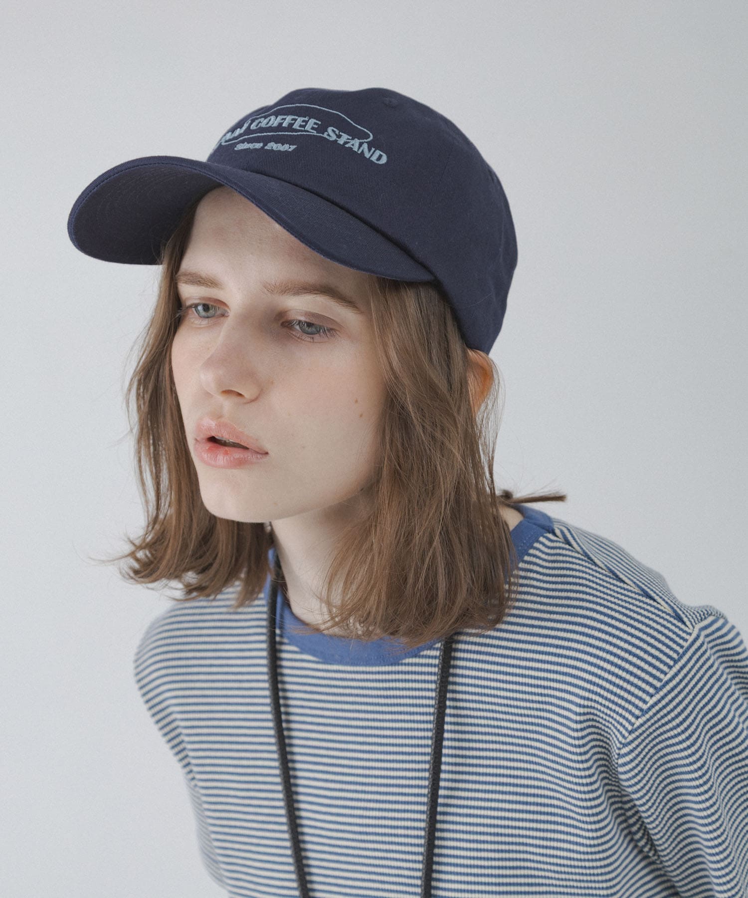 エンブロイダリーロゴキャップ