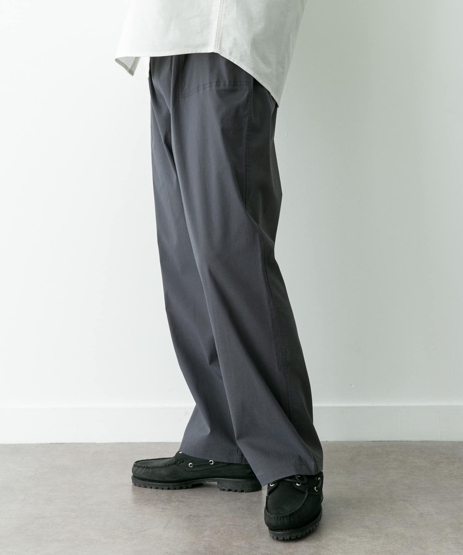 身長：180cm 体重 : 60kg サイズ：L