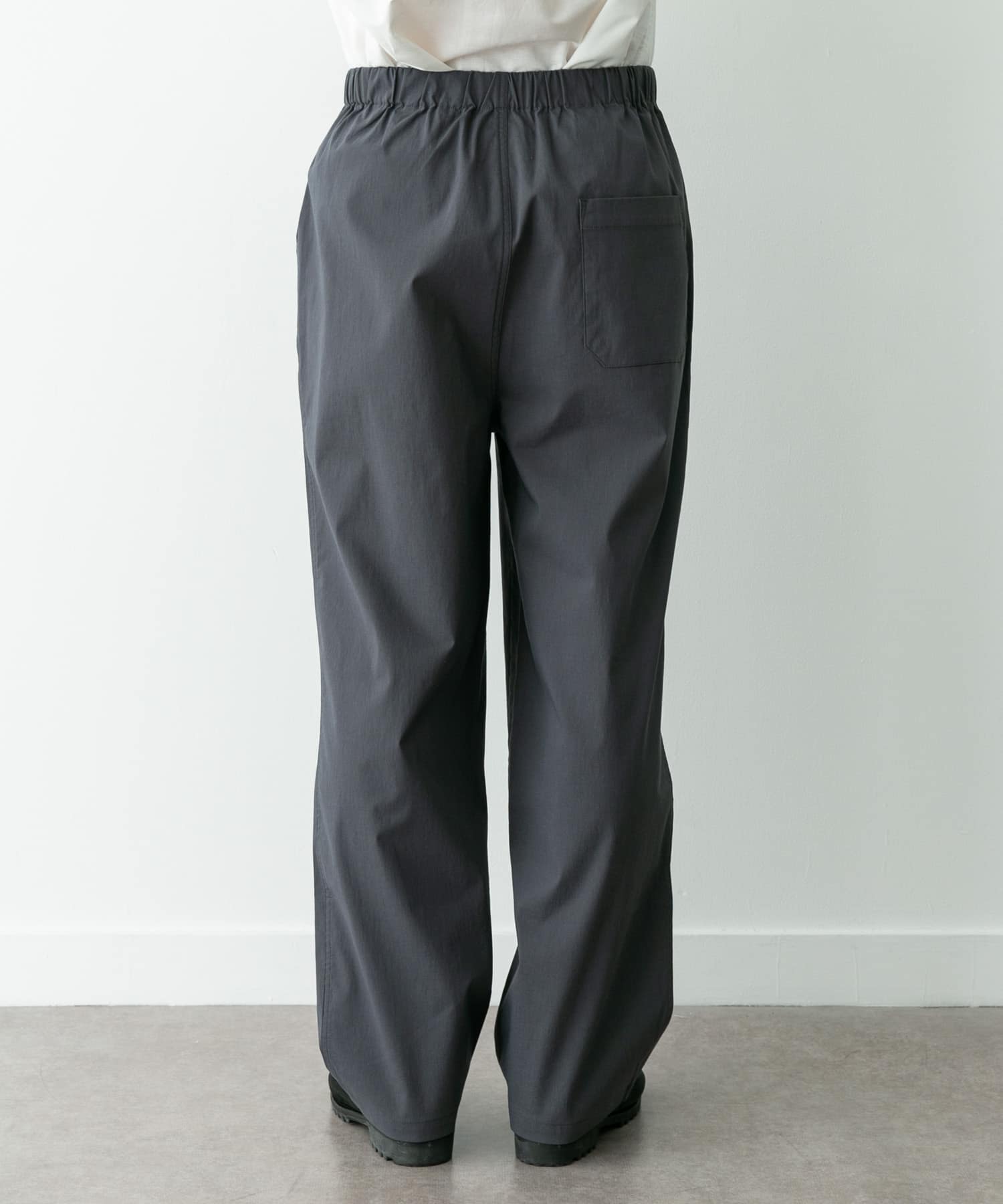 身長：180cm 体重 : 60kg サイズ：L