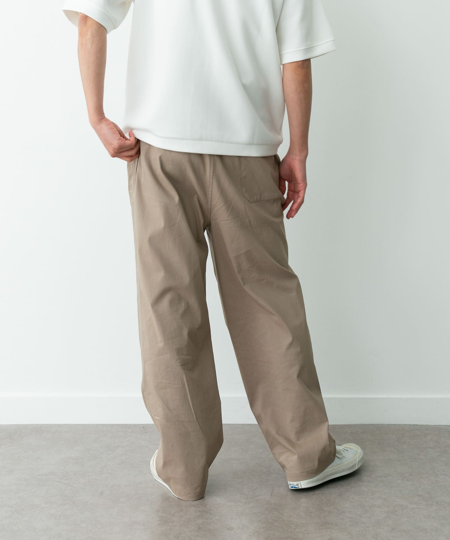 身長：180cm 体重 : 60kg サイズ：L