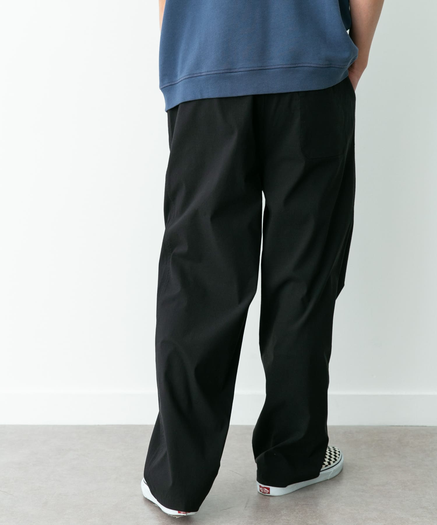 身長：180cm 体重 : 60kg サイズ：L