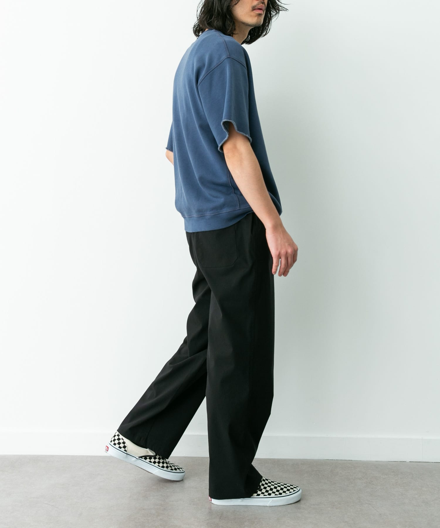 身長：180cm 体重 : 60kg サイズ：L