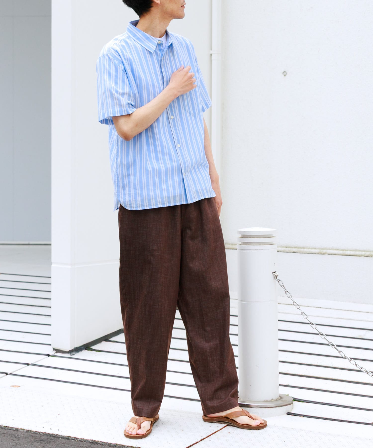 ブラウン