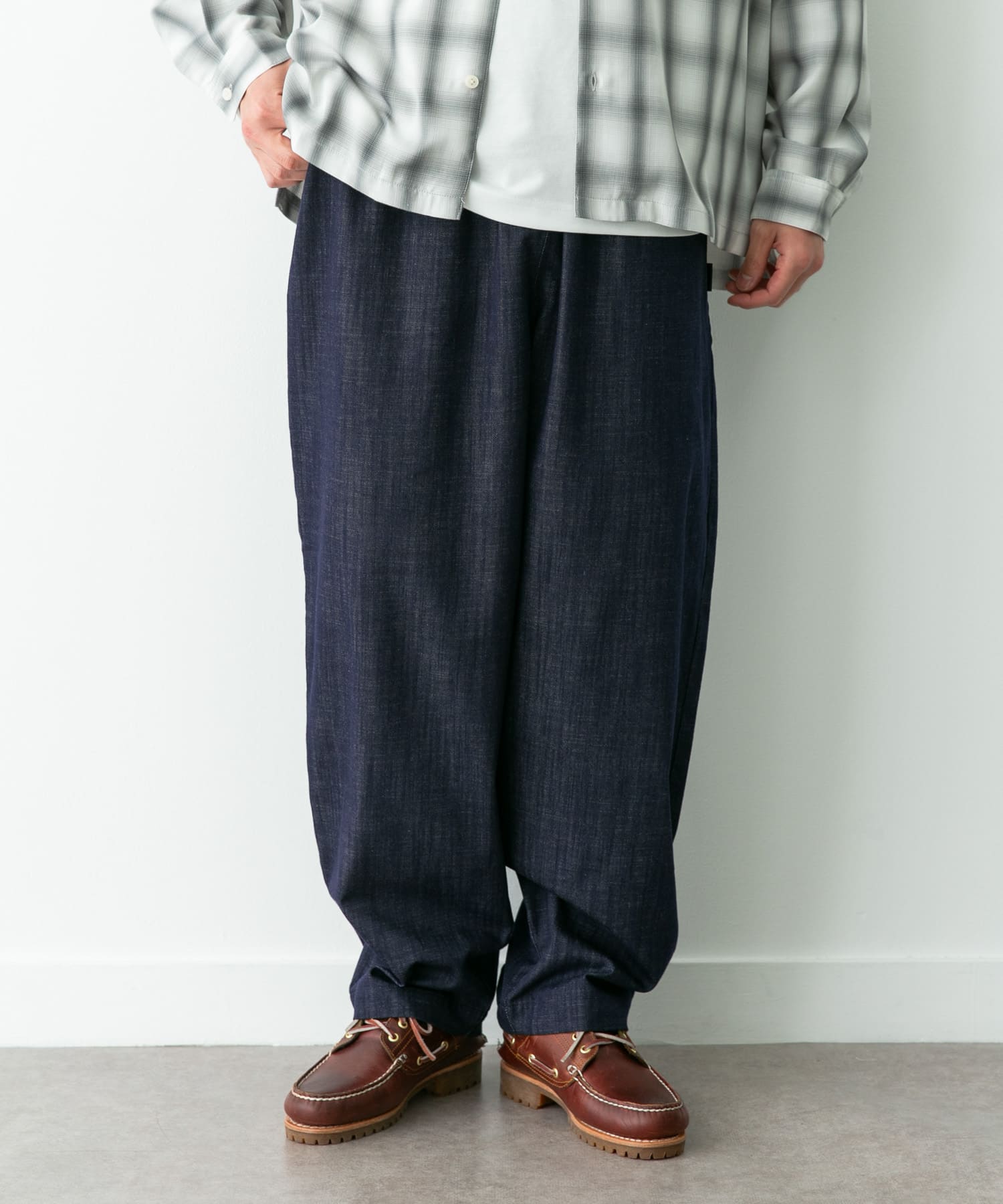 身長：180cm 体重：60kg サイズ：L