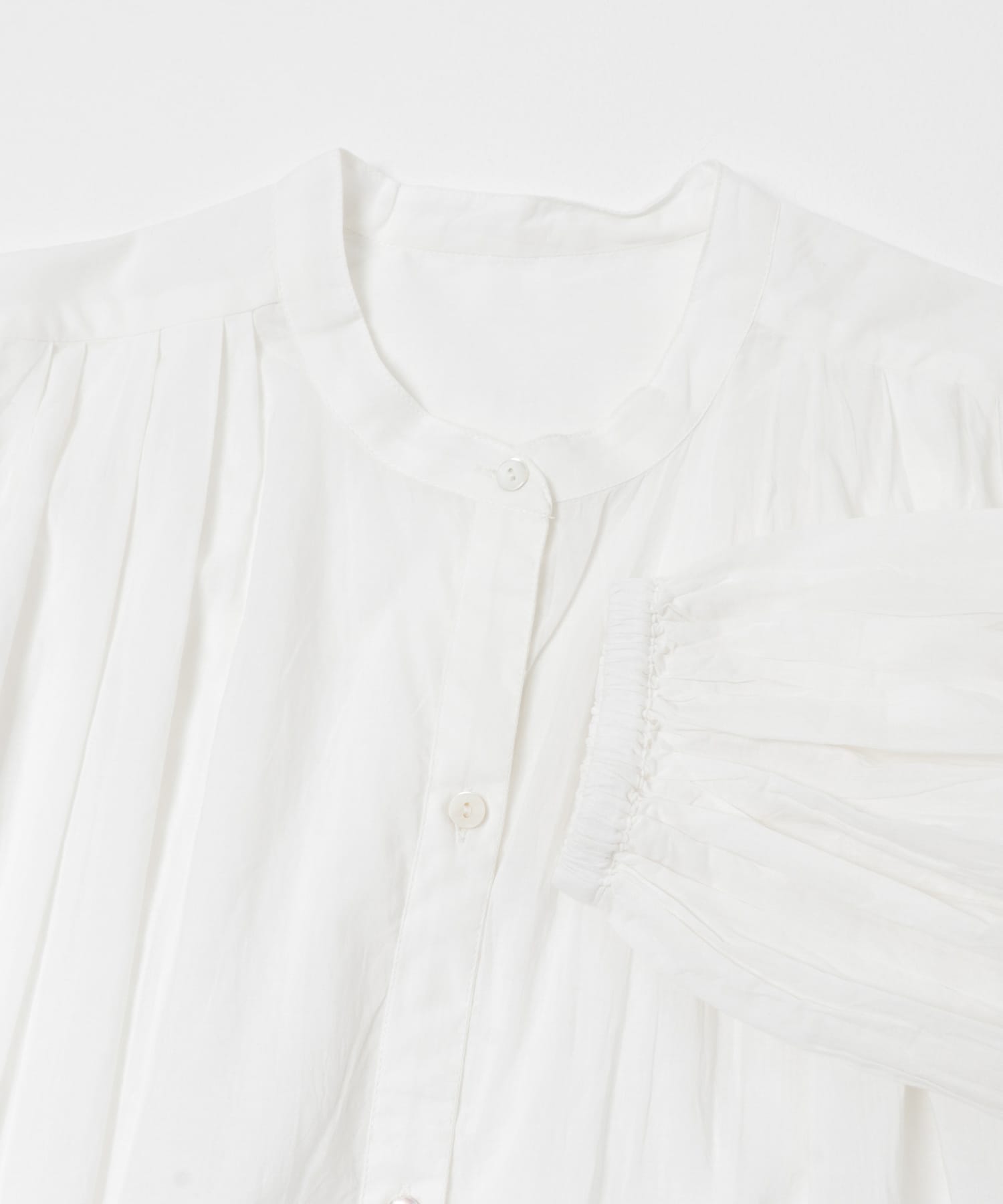 エアリーコットンタックボリュームブラウス オフ Free