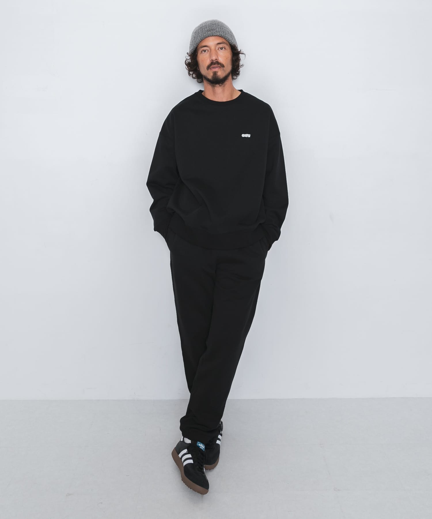 身長：181cm 体重：60kg サイズ：L