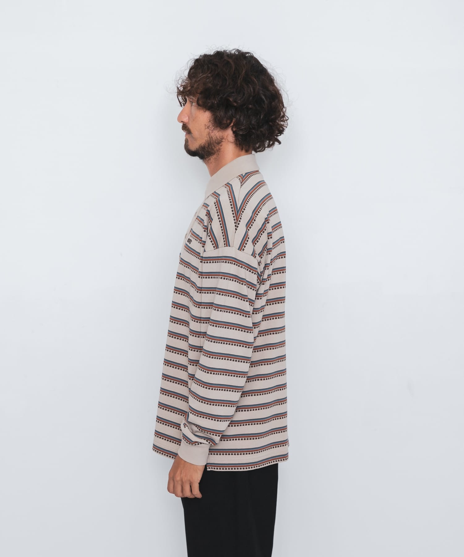 身長：181cm 体重：60kg サイズ：L