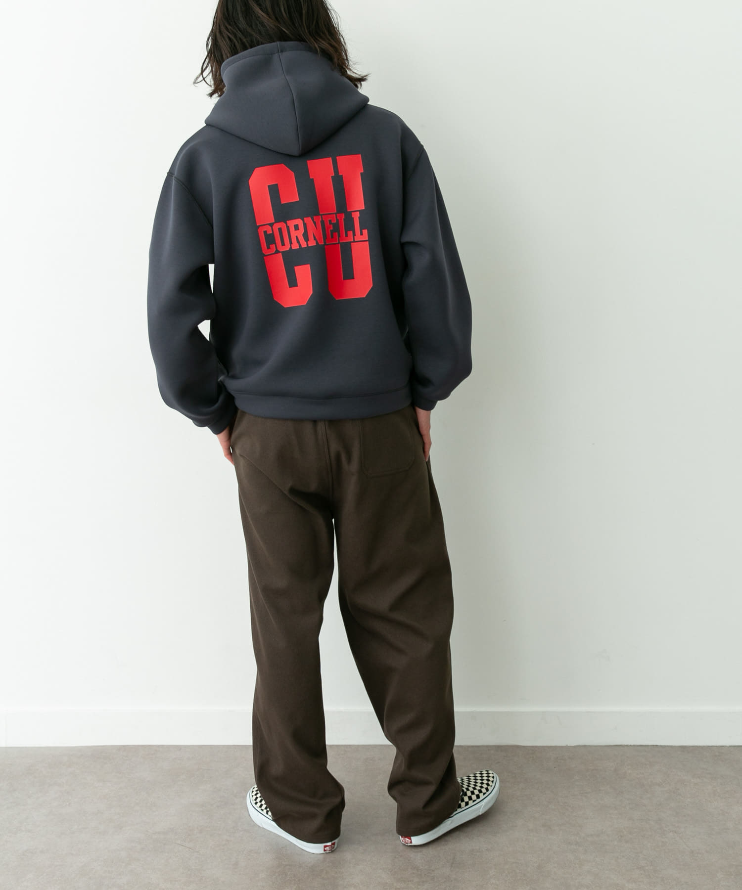 身長：180cm 体重 : 60kg サイズ：L