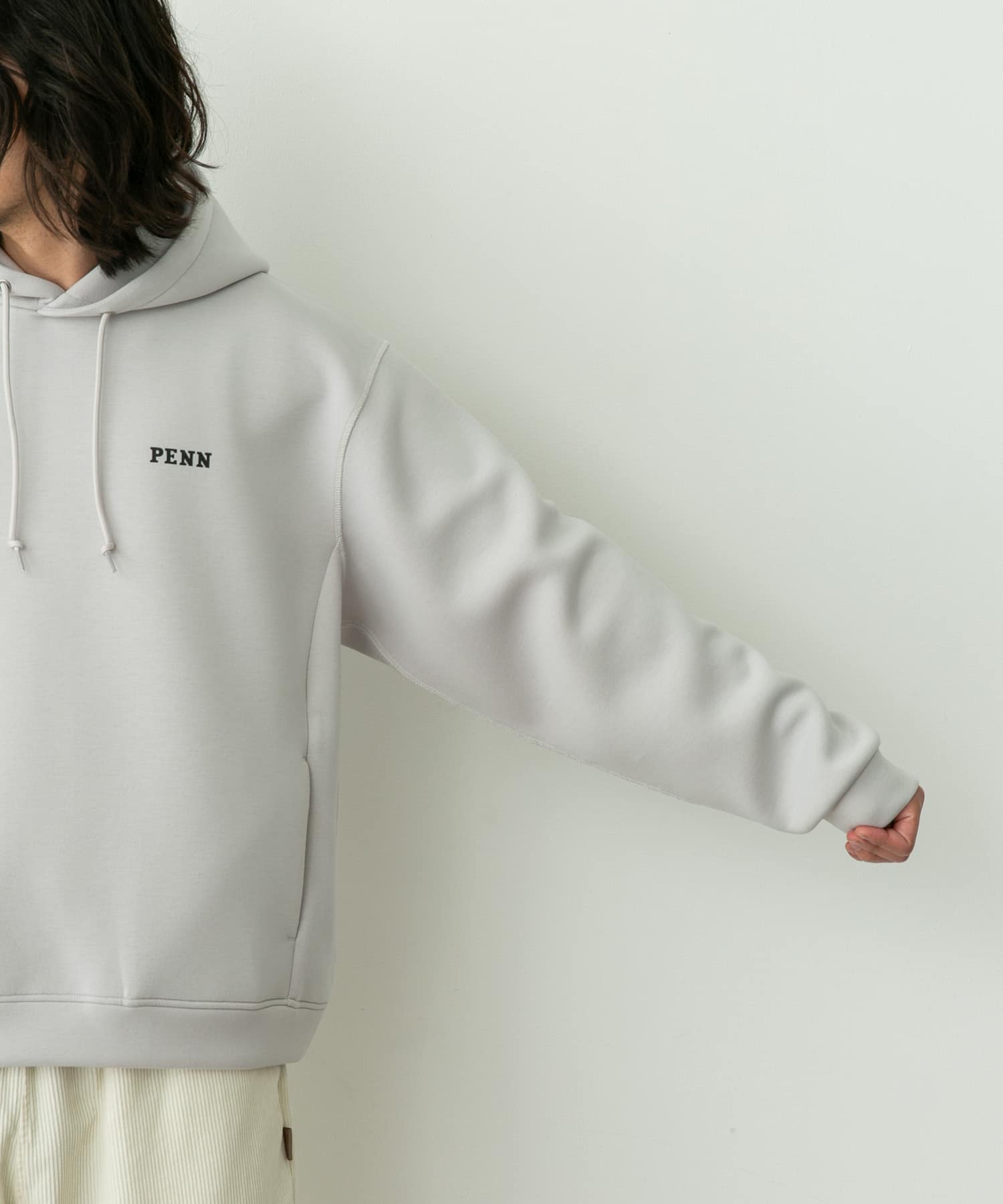 身長：180cm 体重 : 60kg サイズ：L