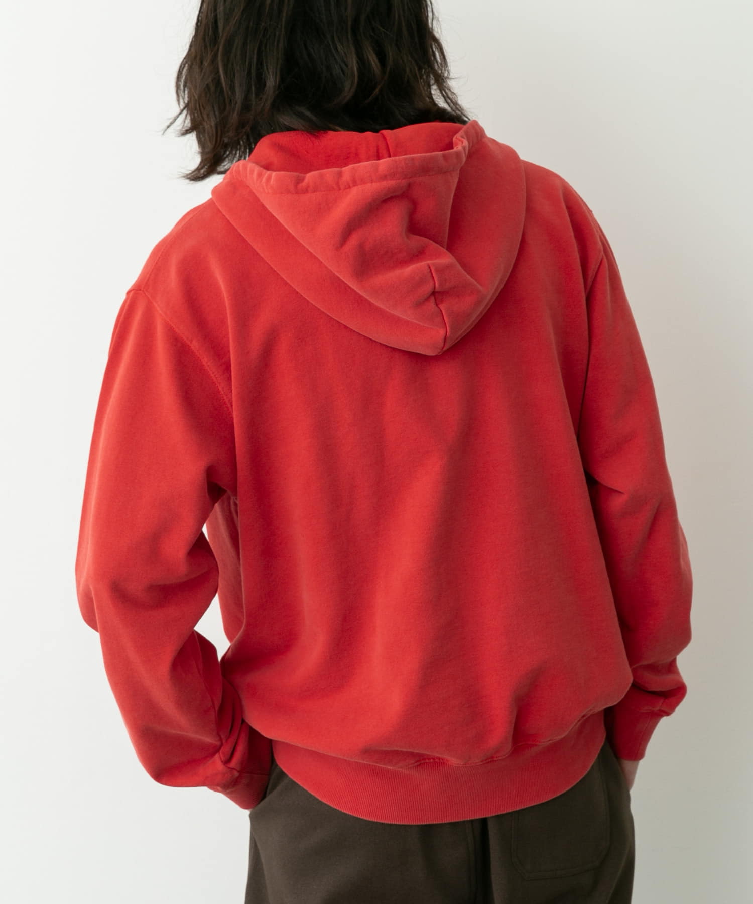 身長：180cm 体重：60kg サイズ：L