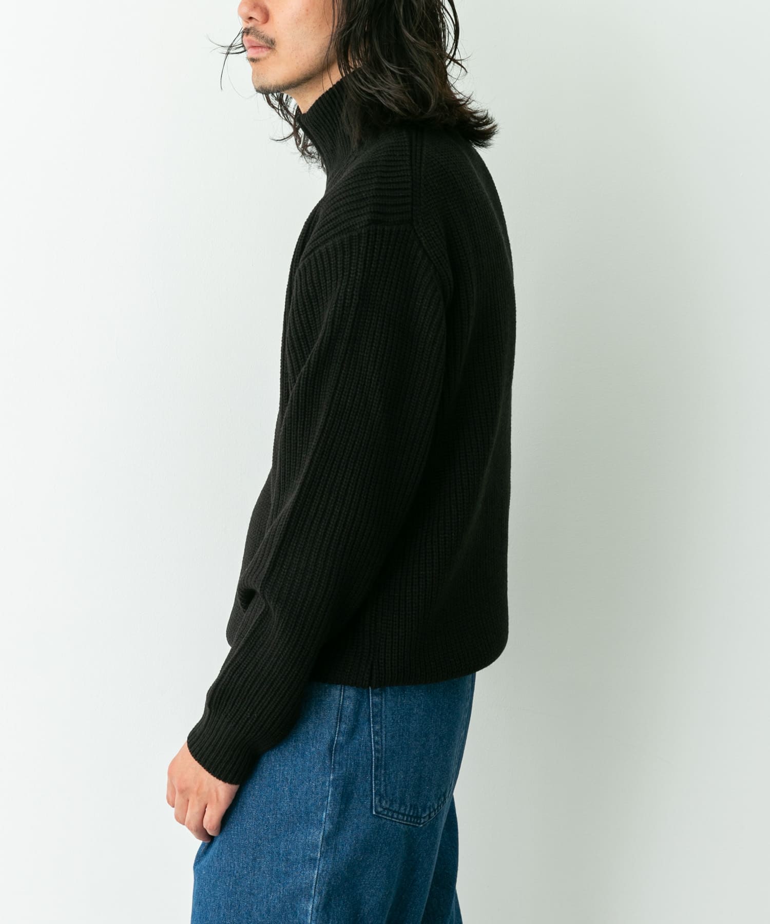 身長：180cm 体重：60kg サイズ：L