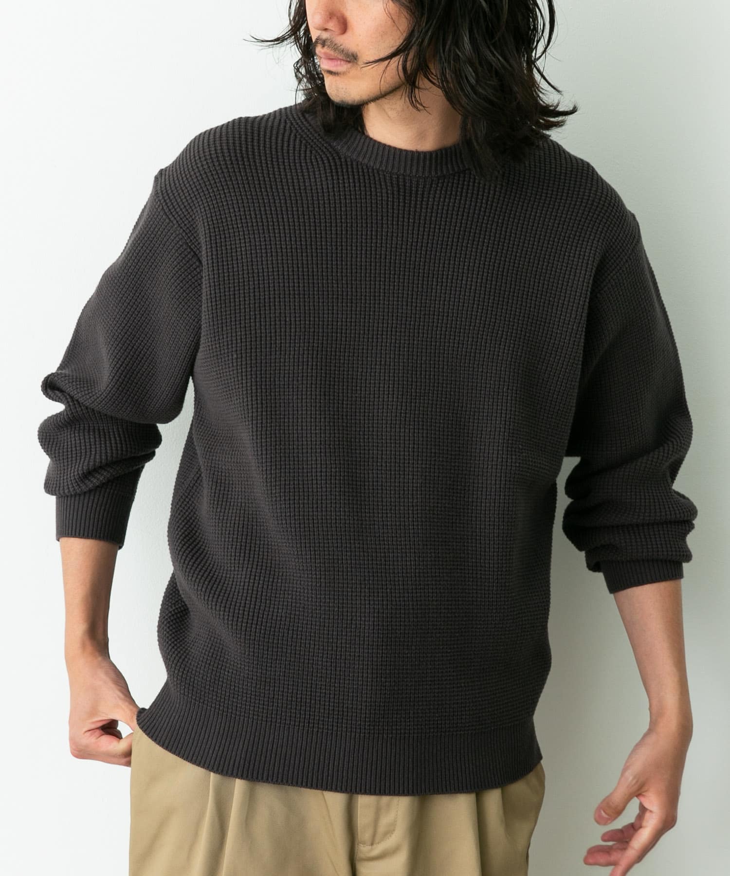 身長 : 180cm 体重 : 60kg サイズ : L