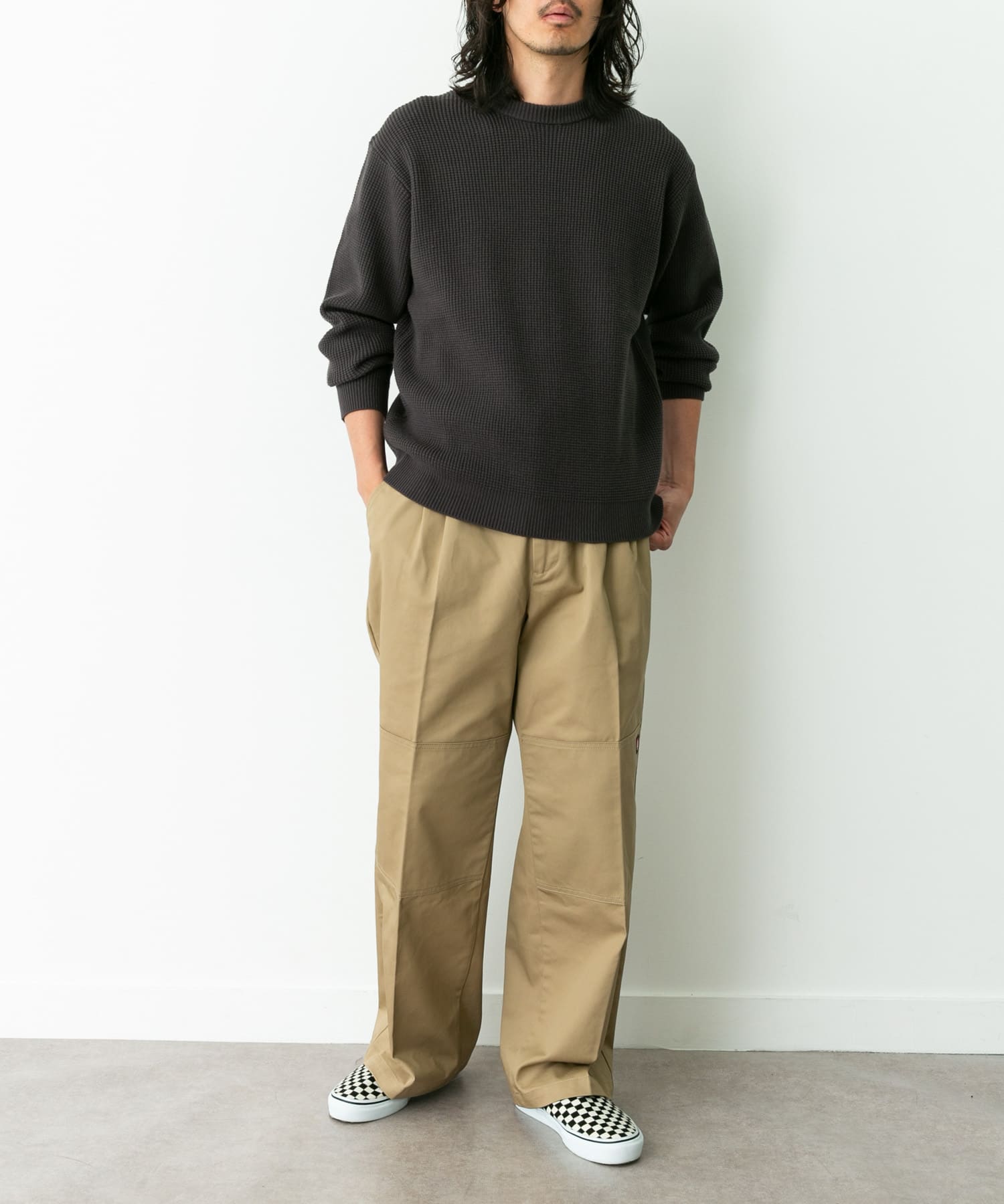 身長 : 180cm 体重 : 60kg サイズ : L