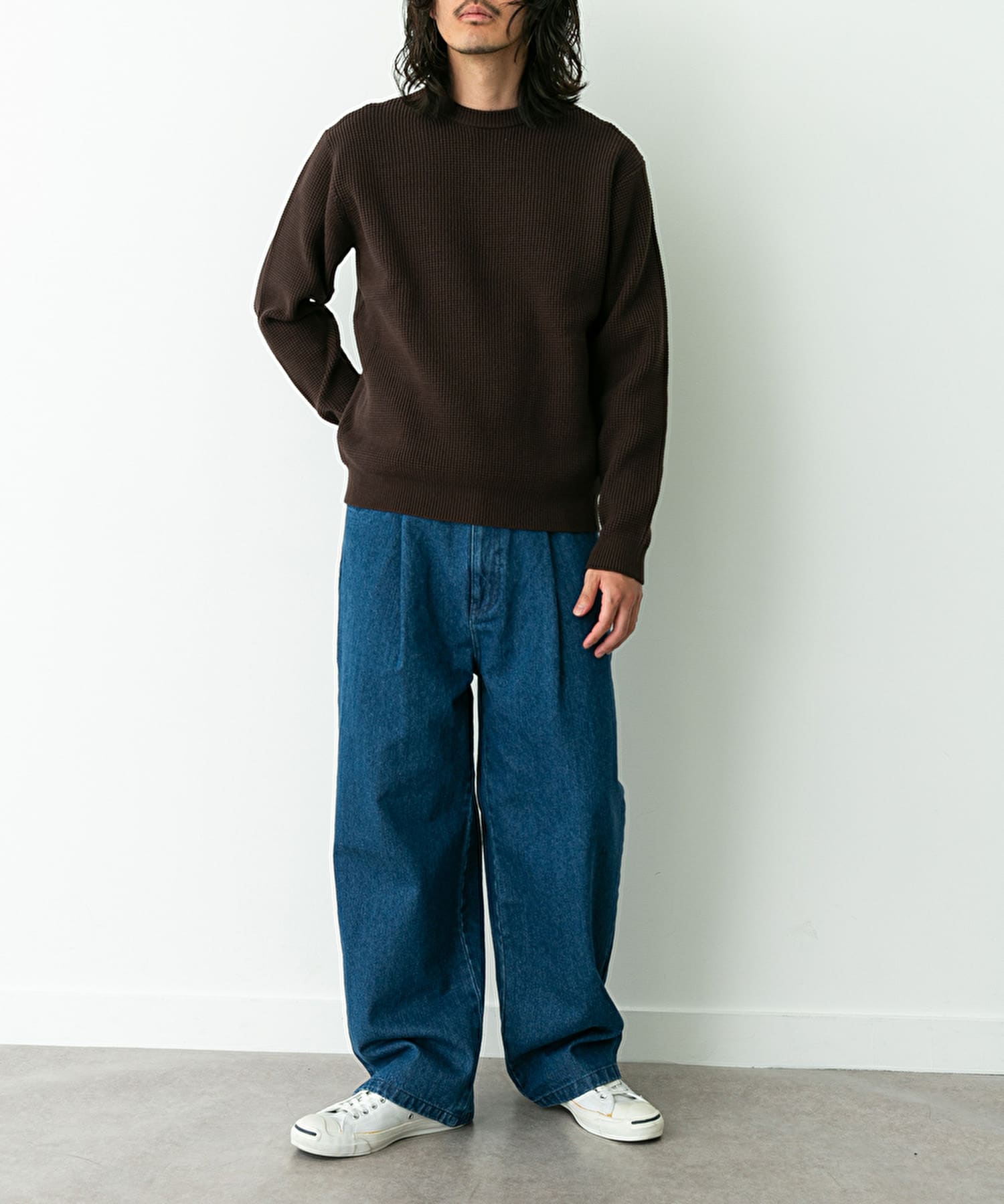 身長 : 180cm 体重 : 60kg サイズ : L